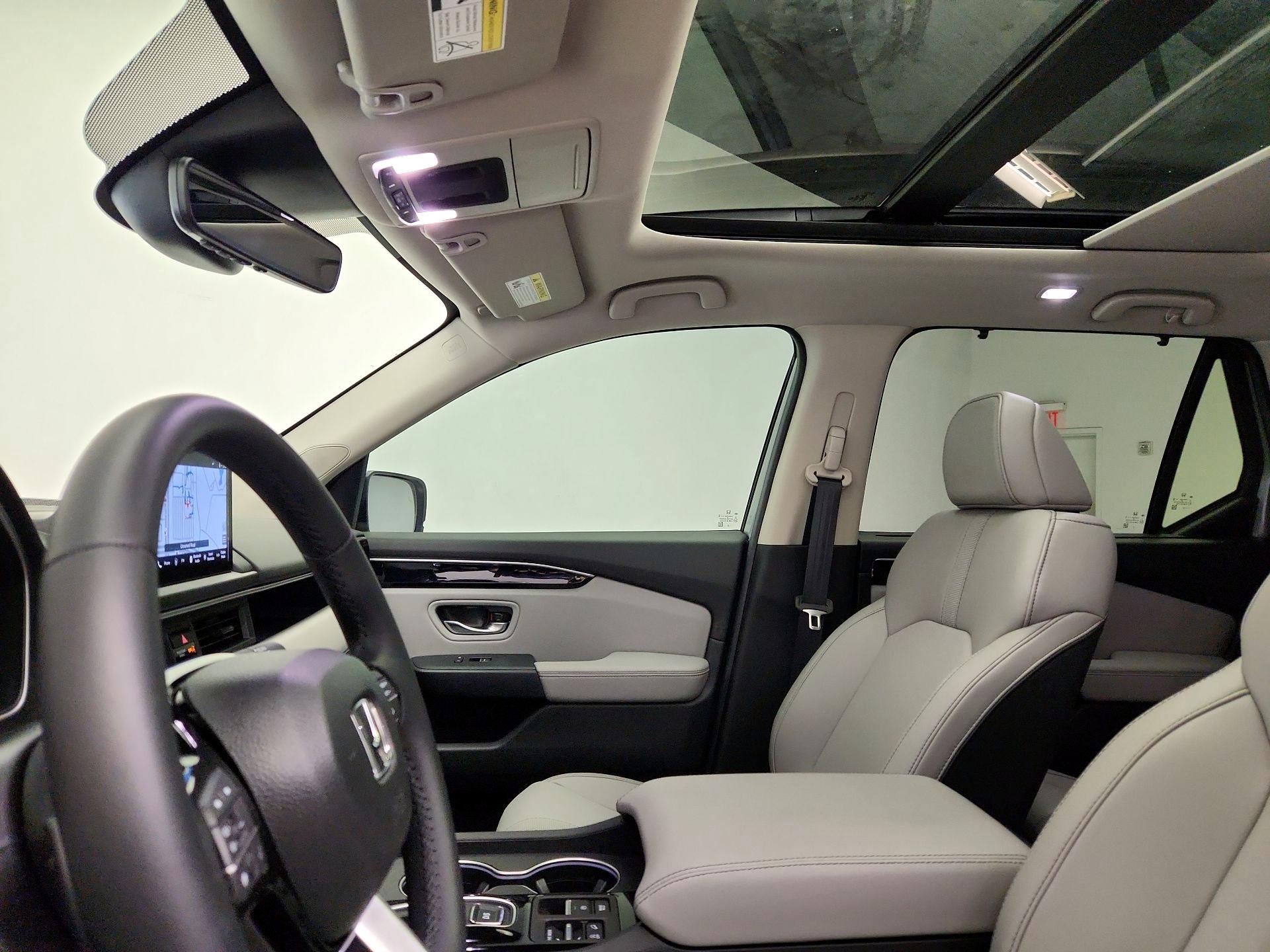 Thumbnail: 2025 Honda Pilot - 20