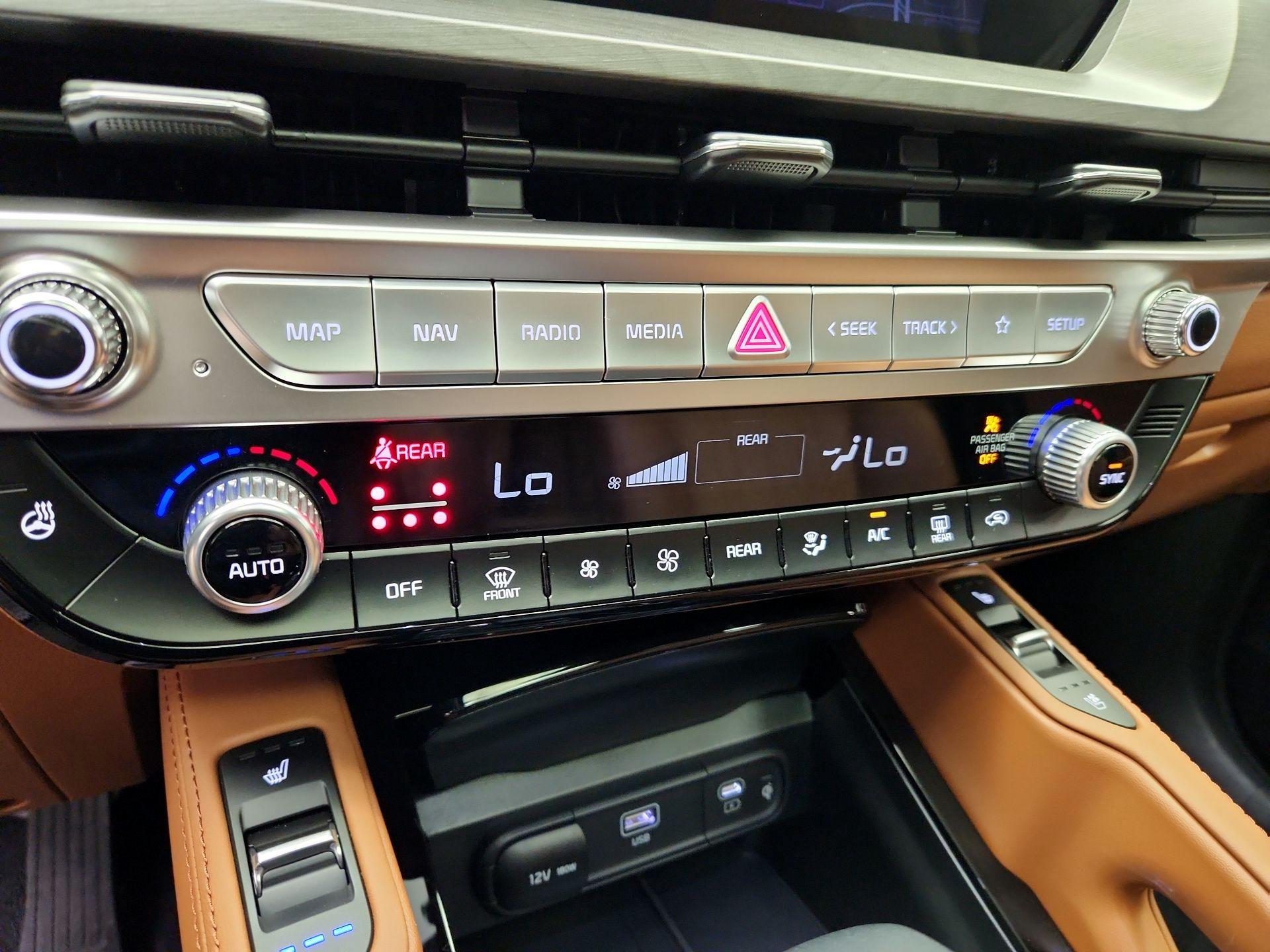 Thumbnail: 2024 Kia Telluride - 17