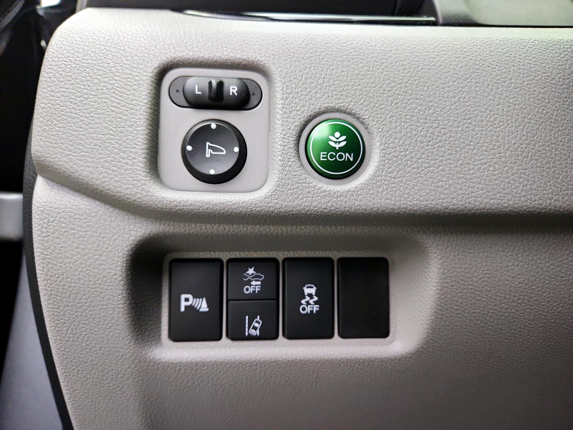 Thumbnail: 2019 Honda Pilot - 13