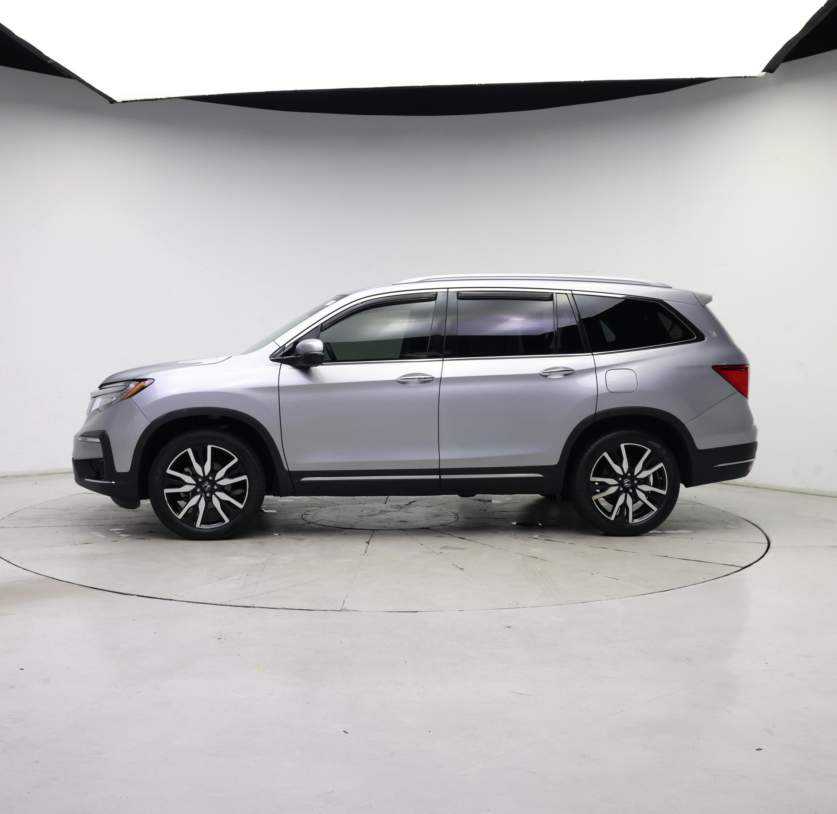 Thumbnail: 2019 Honda Pilot - 3