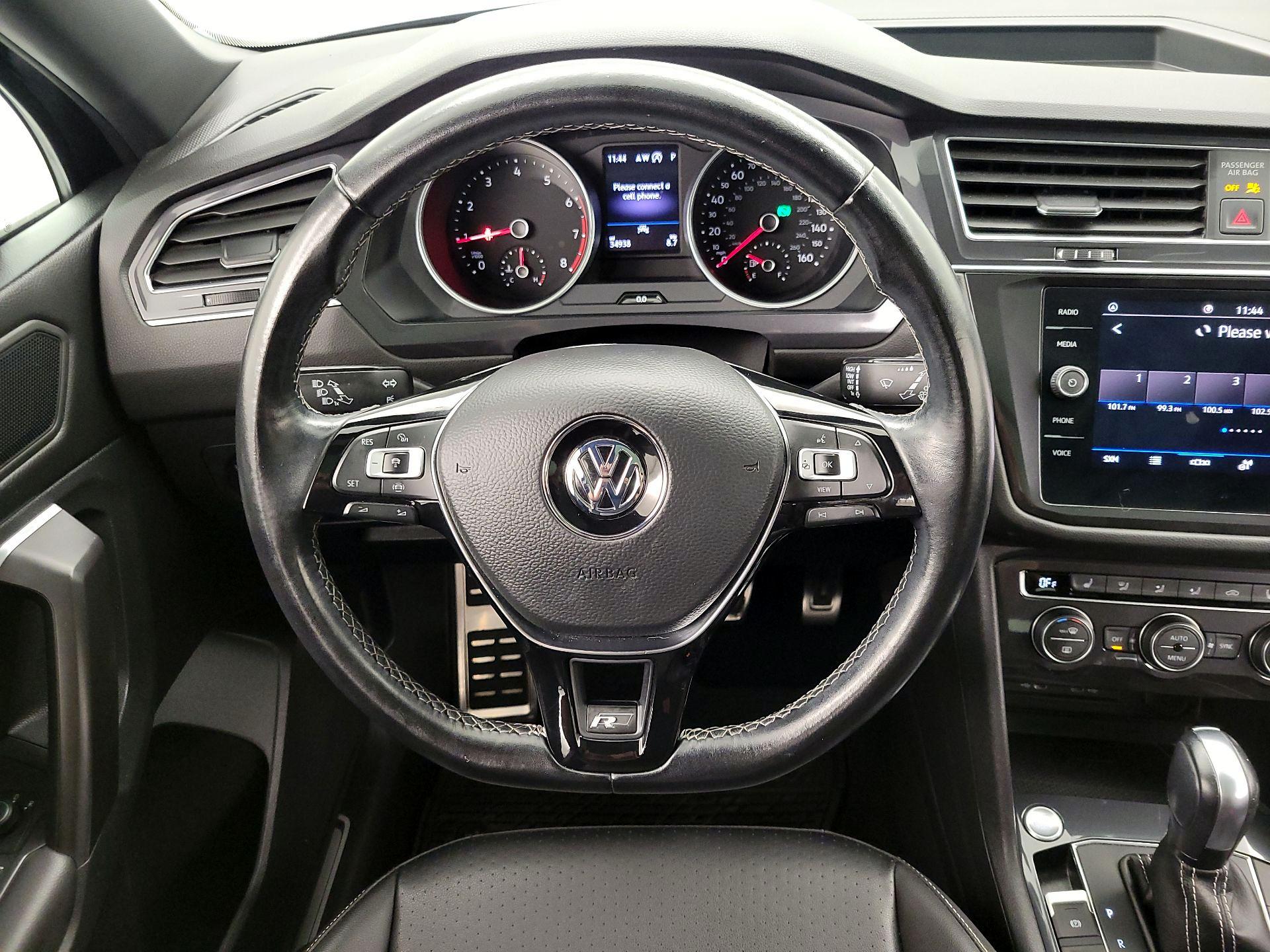 Thumbnail: 2021 Volkswagen Tiguan - 10