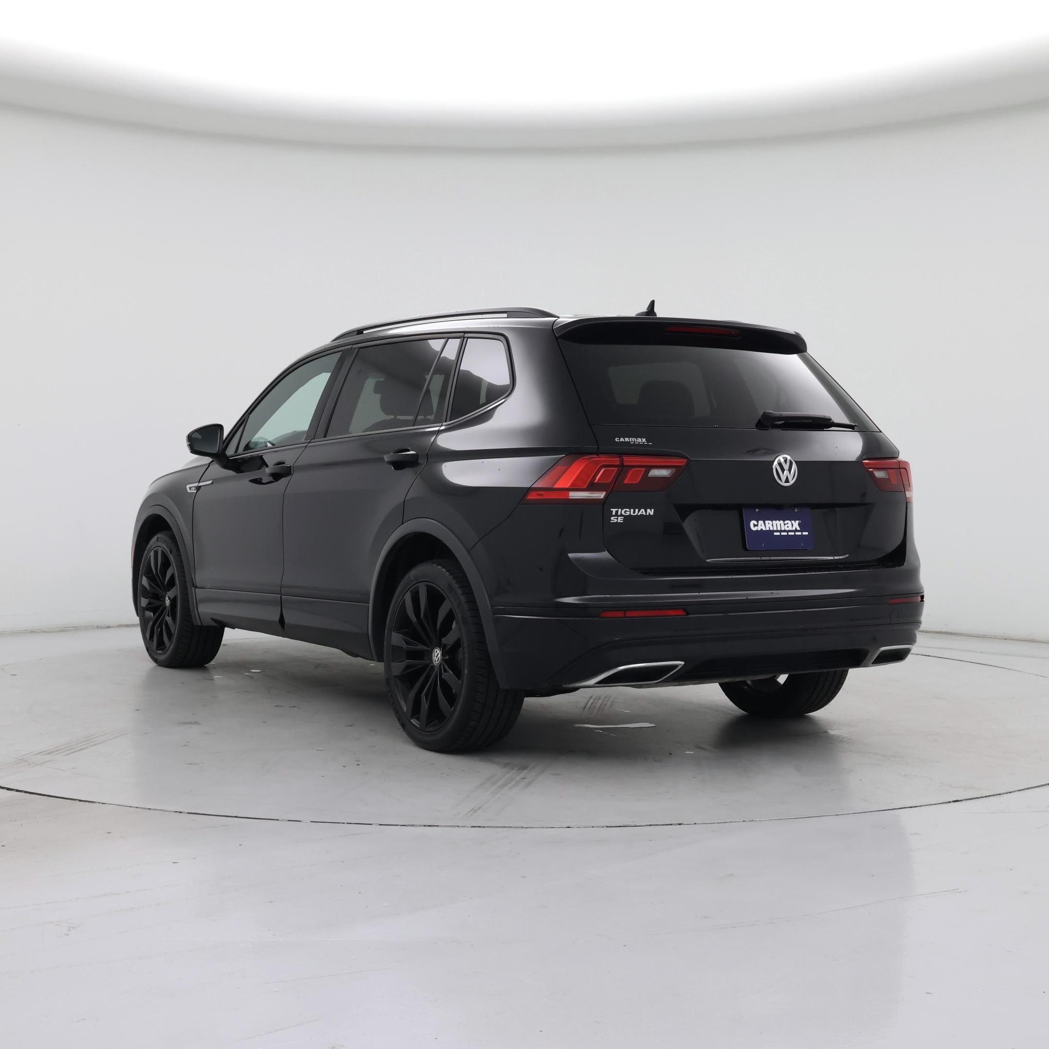 Thumbnail: 2021 Volkswagen Tiguan - 2