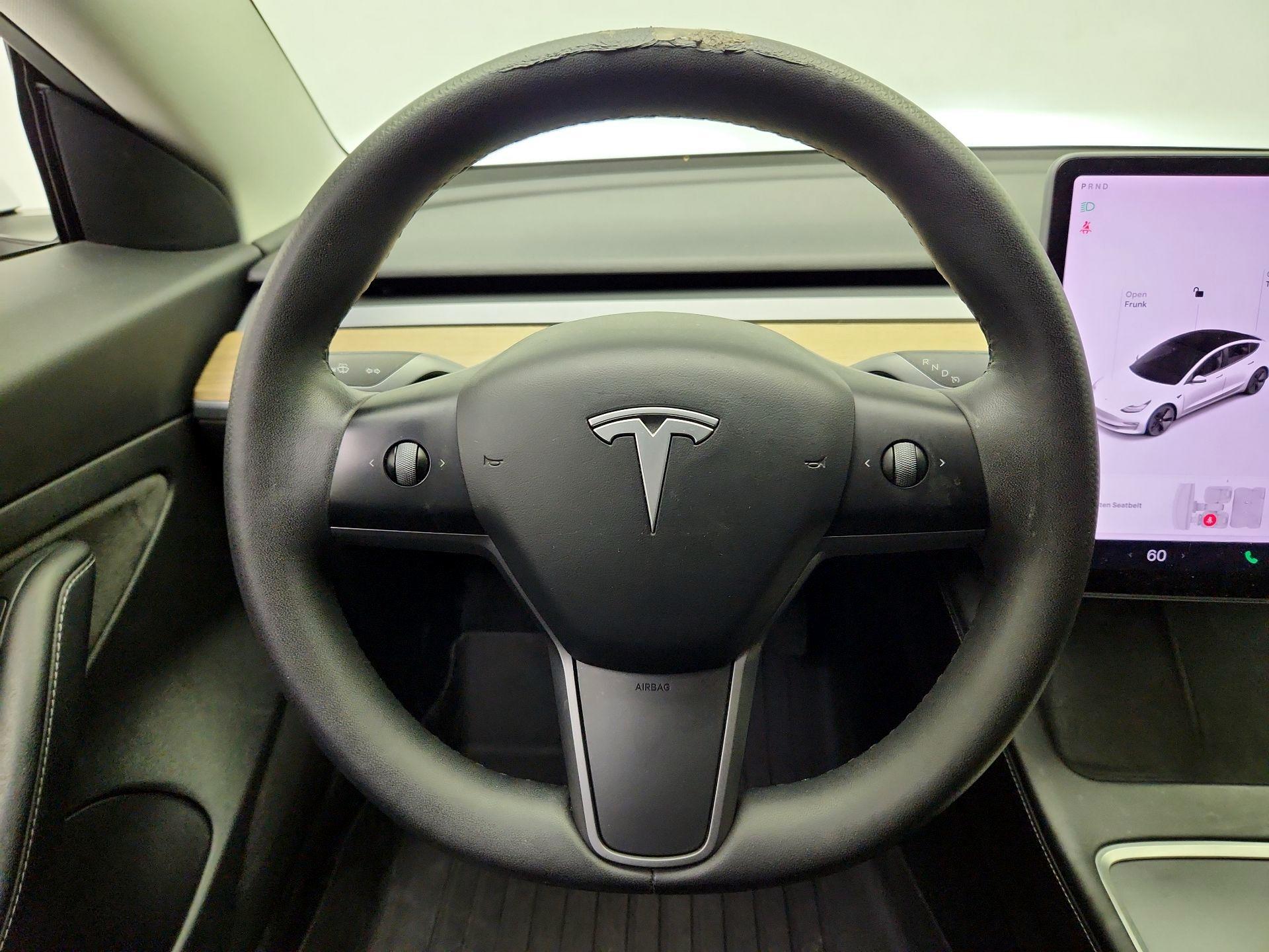 Thumbnail: 2021 Tesla Model 3 - 10