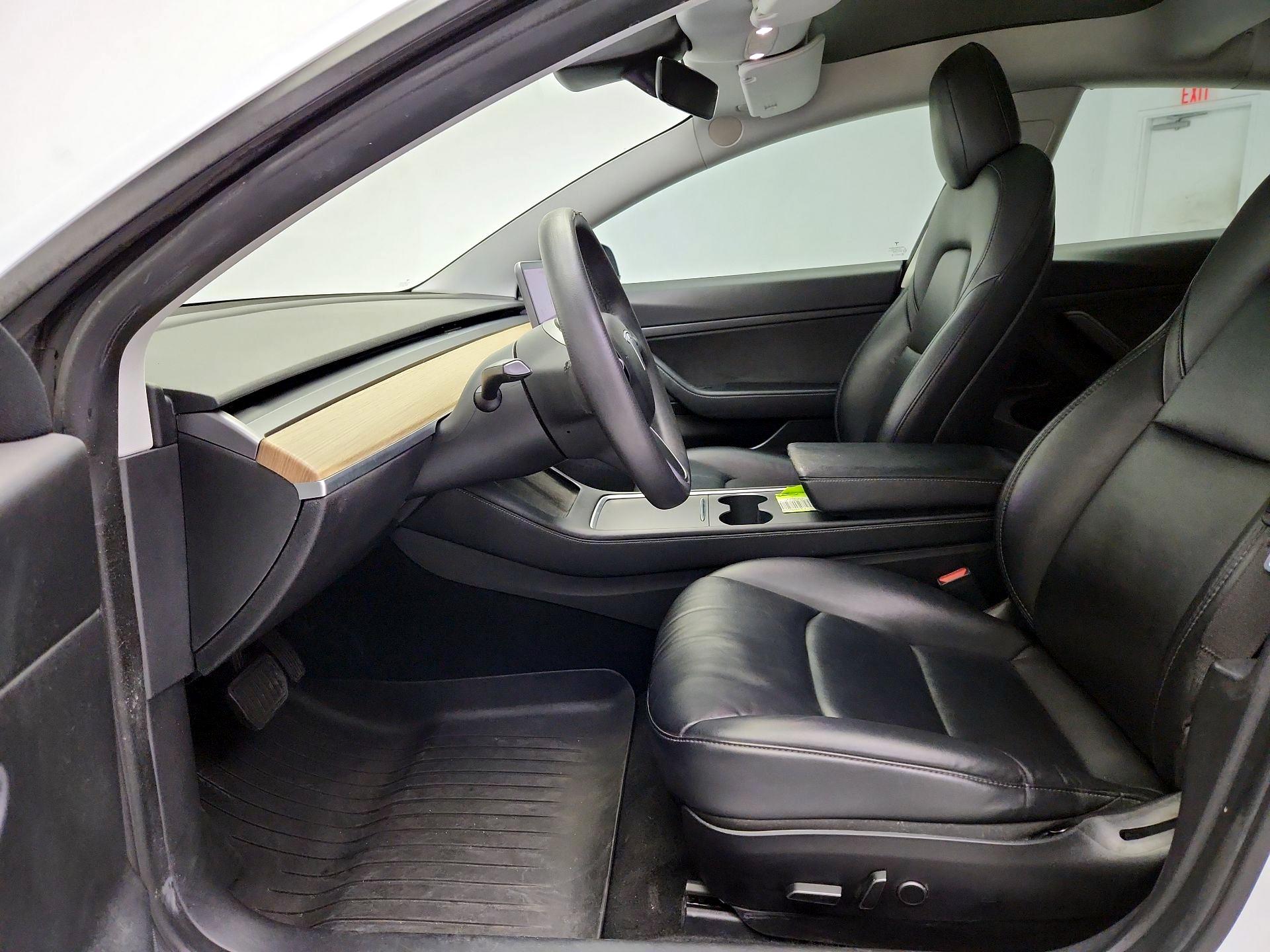 Thumbnail: 2021 Tesla Model 3 - 11