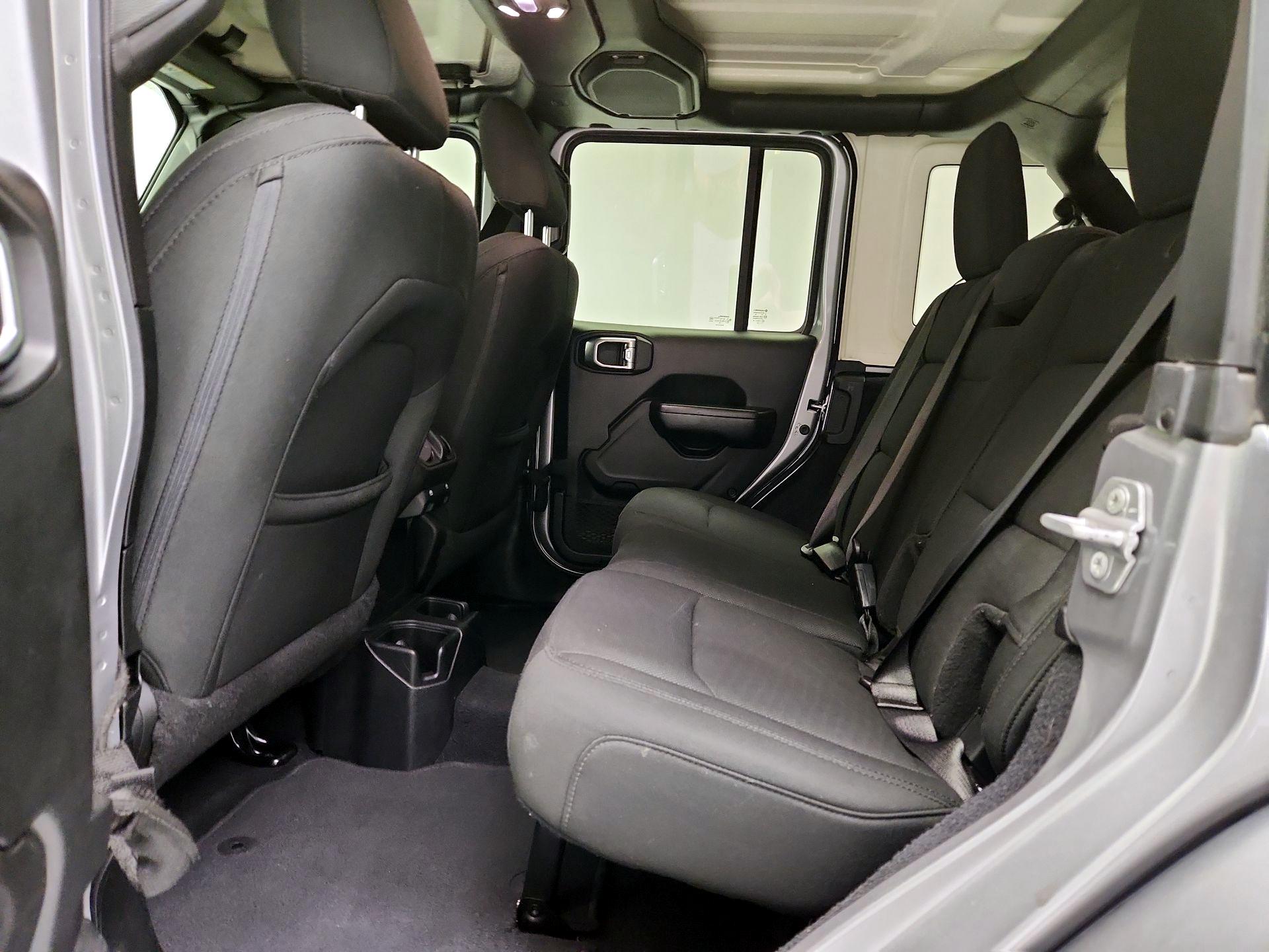 Thumbnail: 2019 Jeep Wrangler - 20