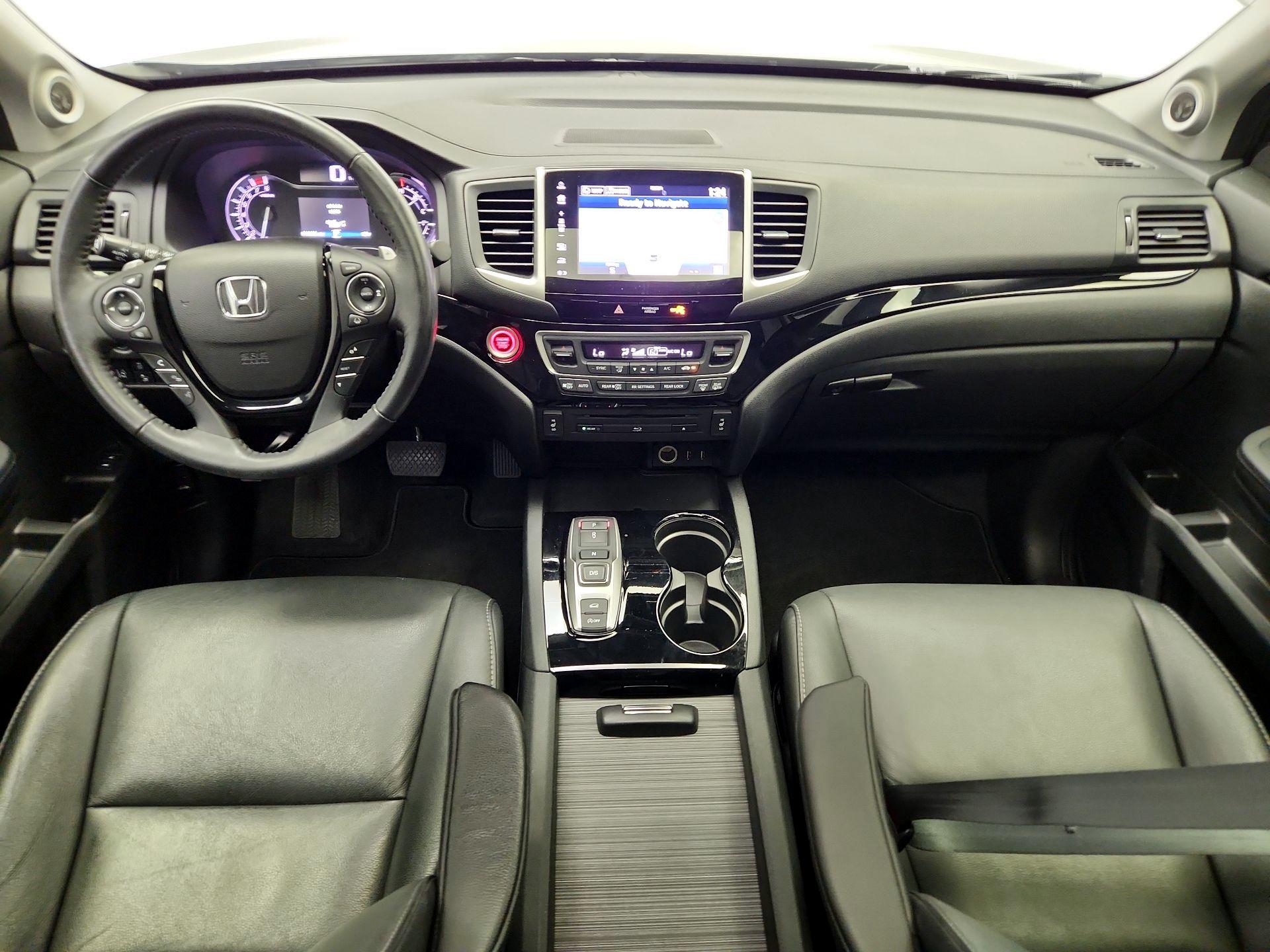 Thumbnail: 2017 Honda Pilot - 9