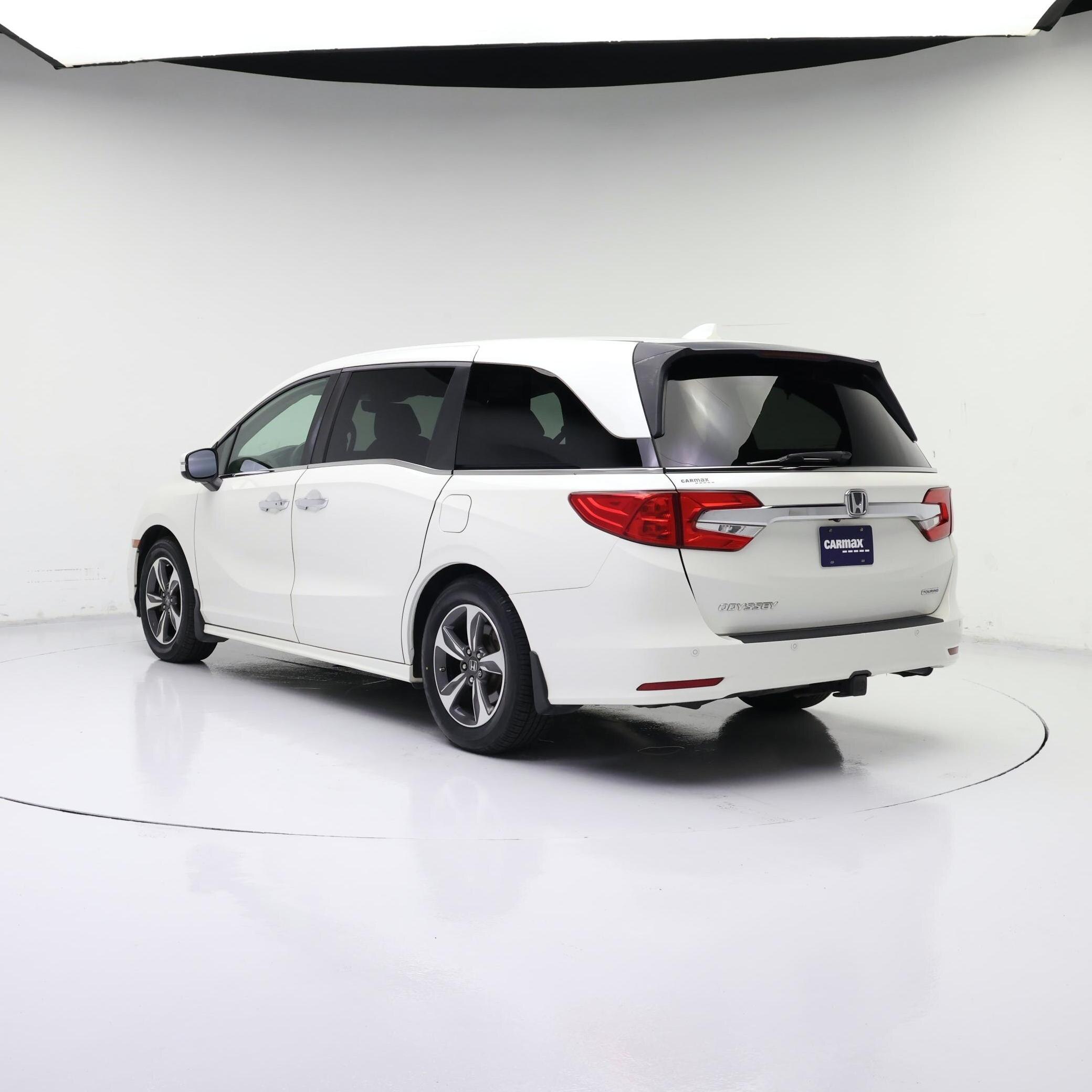 Thumbnail: 2018 Honda Odyssey - 2