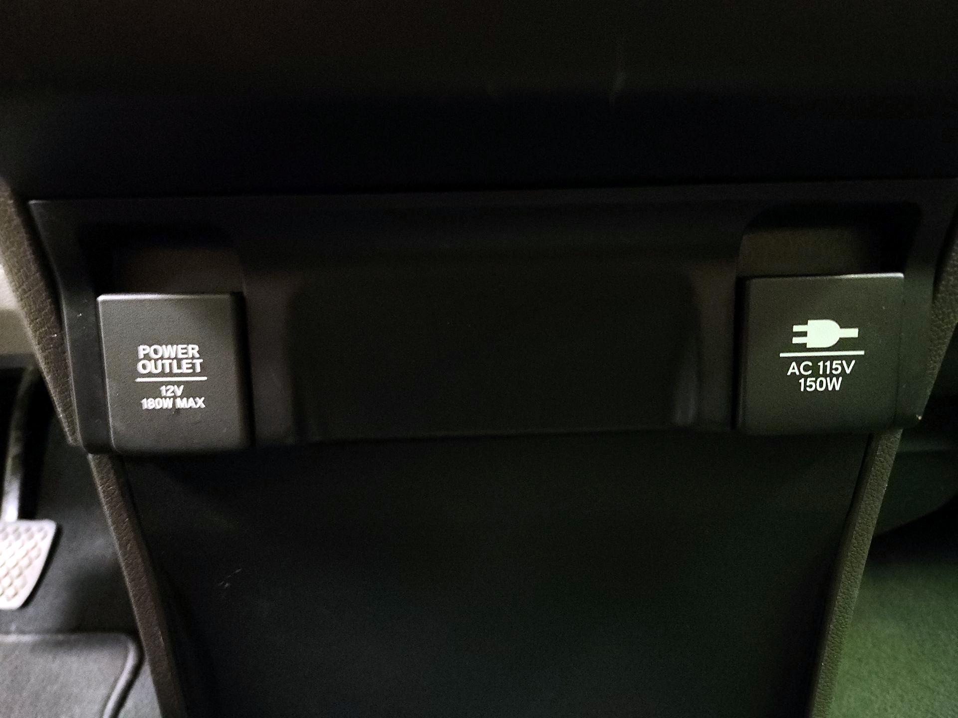 Thumbnail: 2018 Honda Odyssey - 19