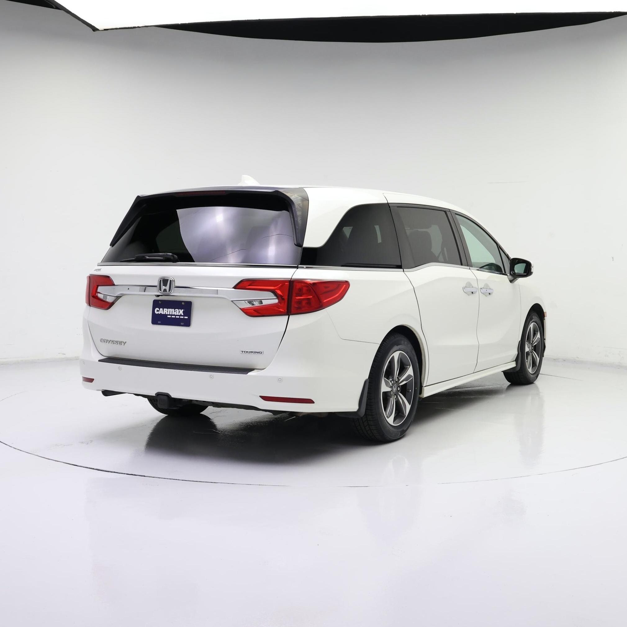 Thumbnail: 2018 Honda Odyssey - 8