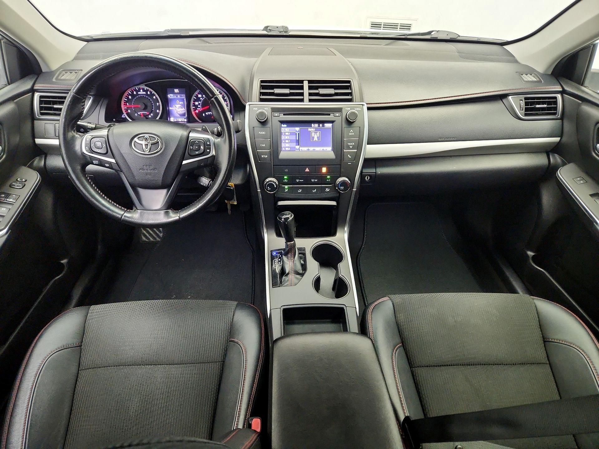 Thumbnail: 2016 Toyota Camry - 9