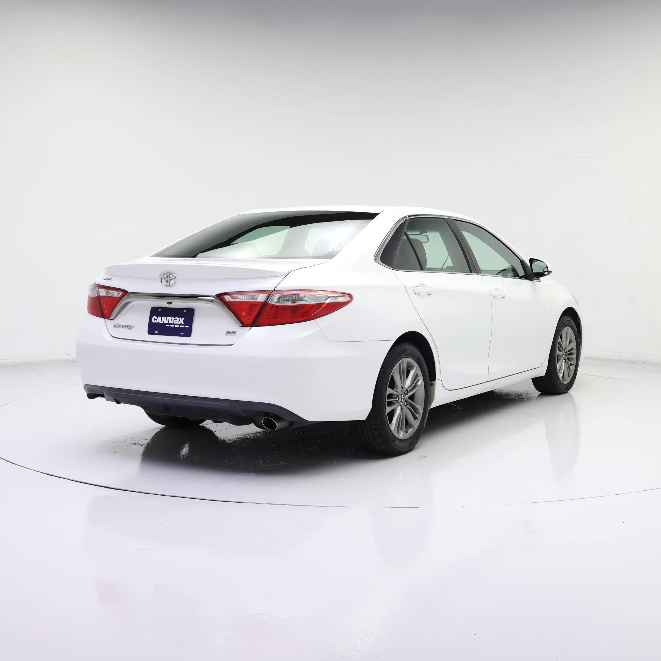 Thumbnail: 2016 Toyota Camry - 8