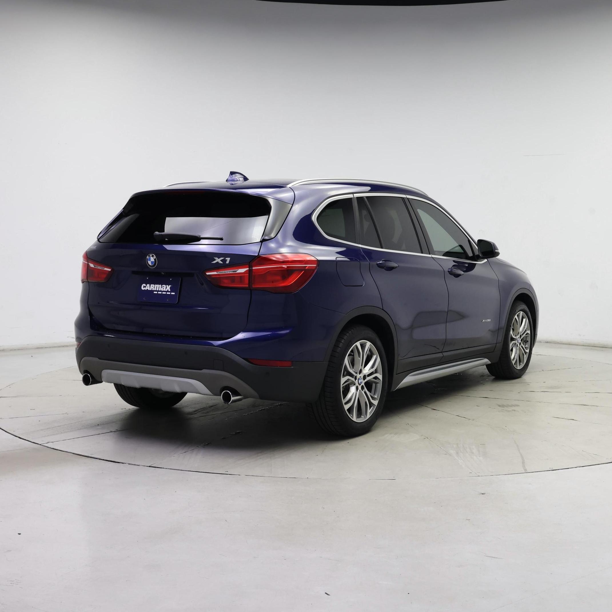 Thumbnail: 2016 BMW X1 - 8