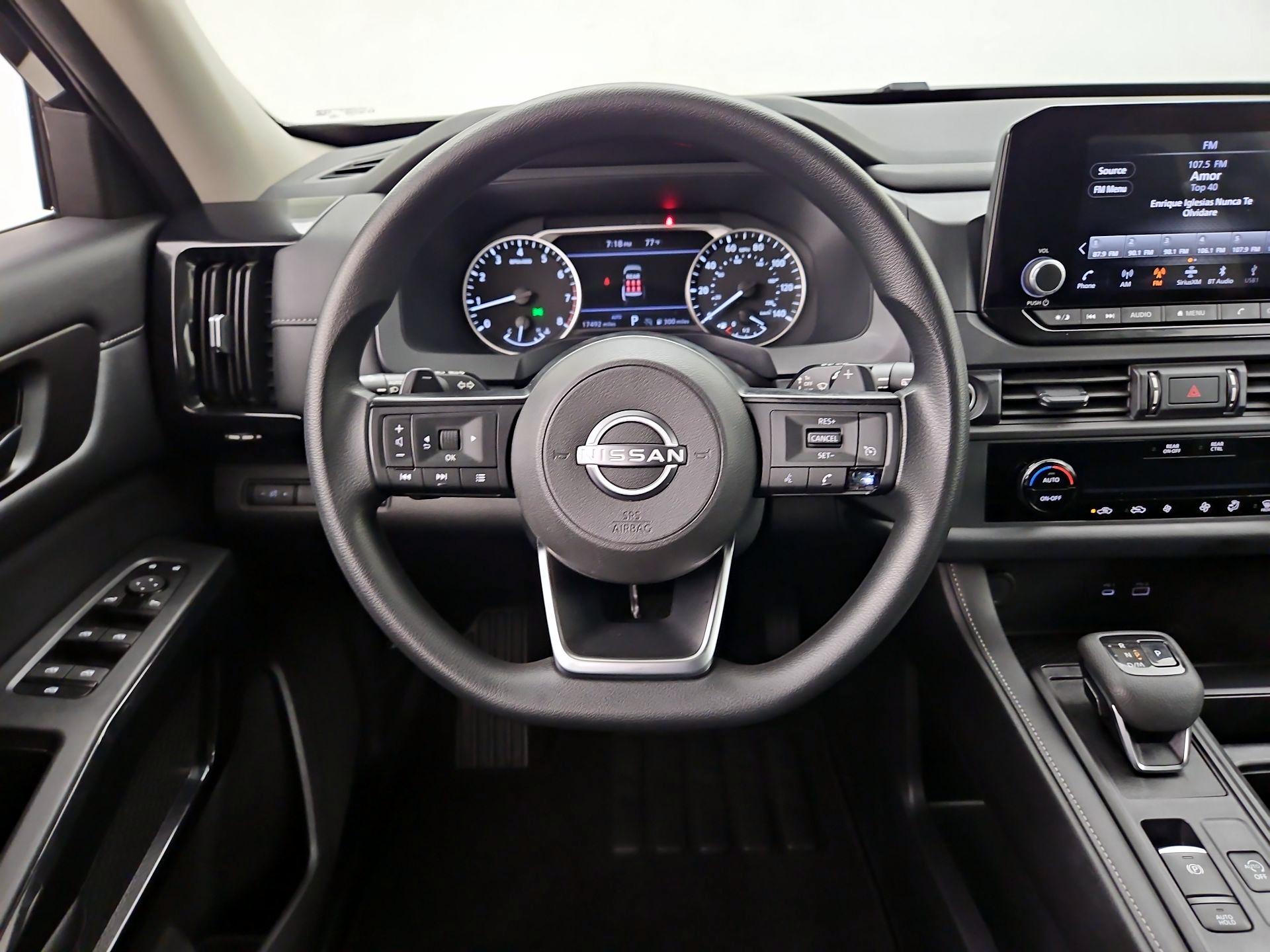 Thumbnail: 2024 Nissan Pathfinder - 10