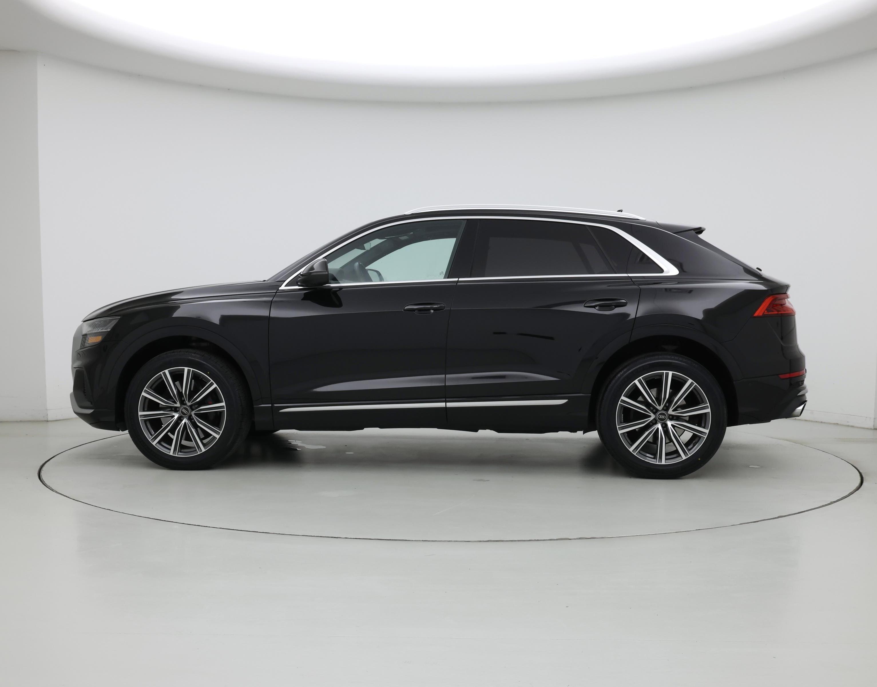 Thumbnail: 2023 Audi SQ8 - 3