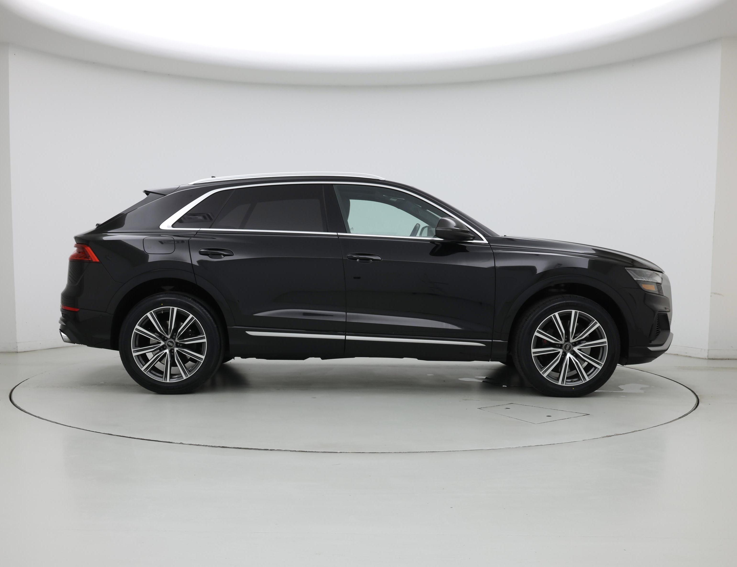 Thumbnail: 2023 Audi SQ8 - 7
