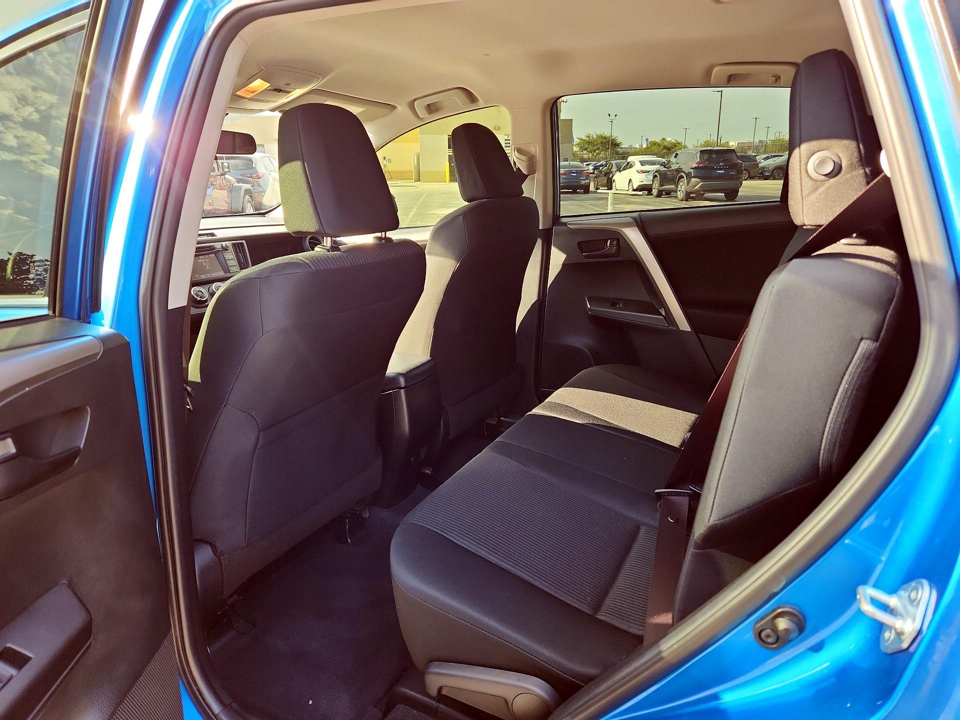 Thumbnail: 2017 Toyota RAV4 - 17