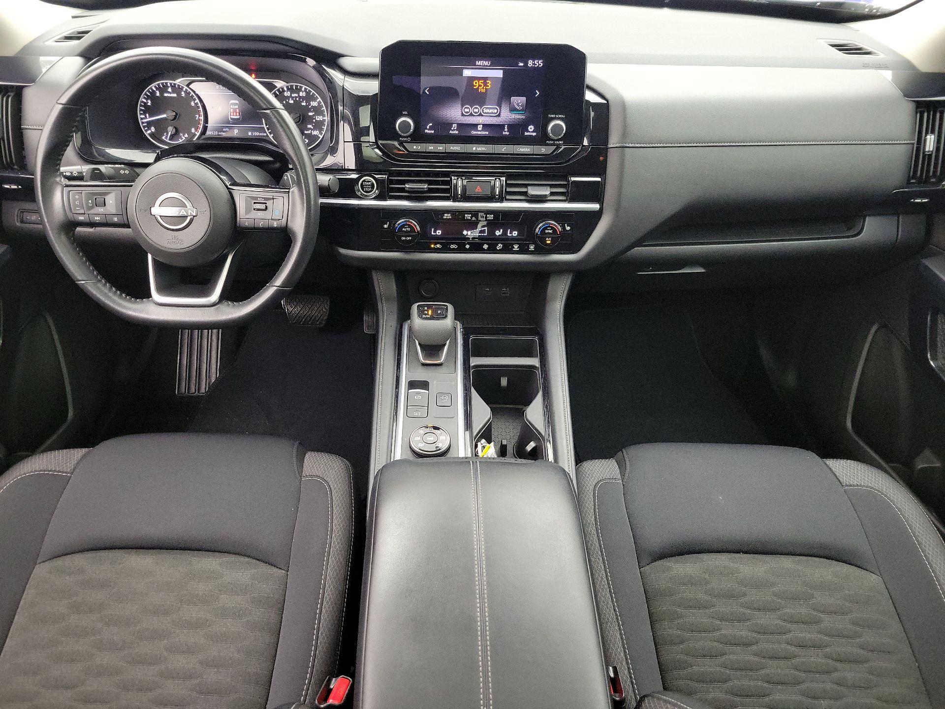 Thumbnail: 2023 Nissan Pathfinder - 9