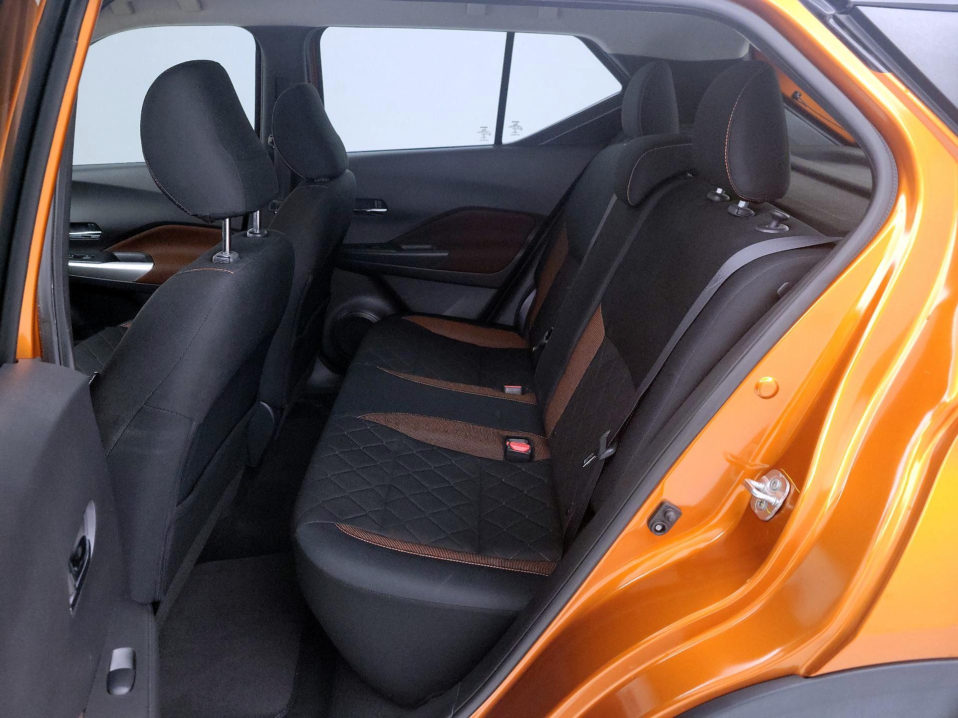 Thumbnail: 2019 Nissan Kicks - 19