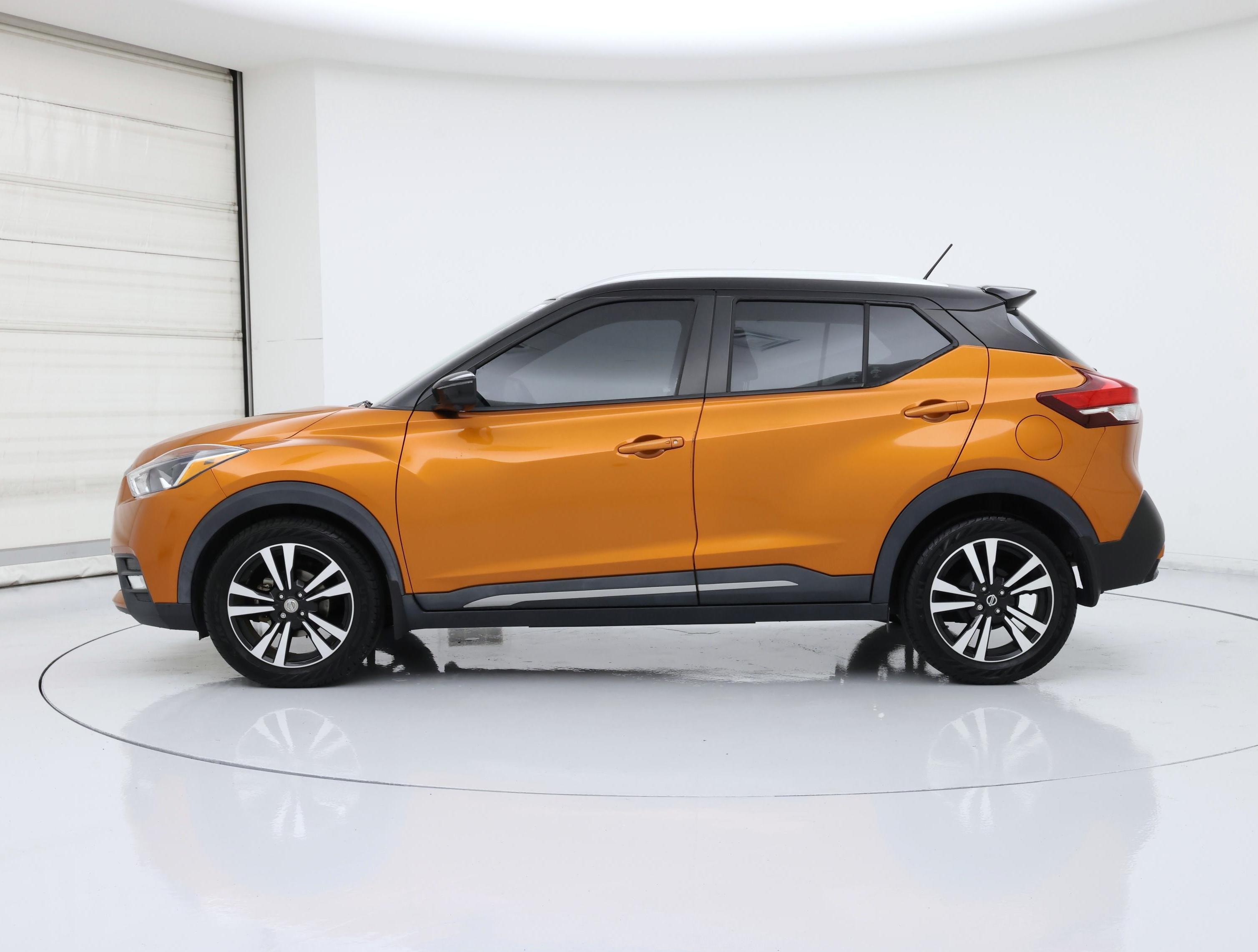 Thumbnail: 2019 Nissan Kicks - 3