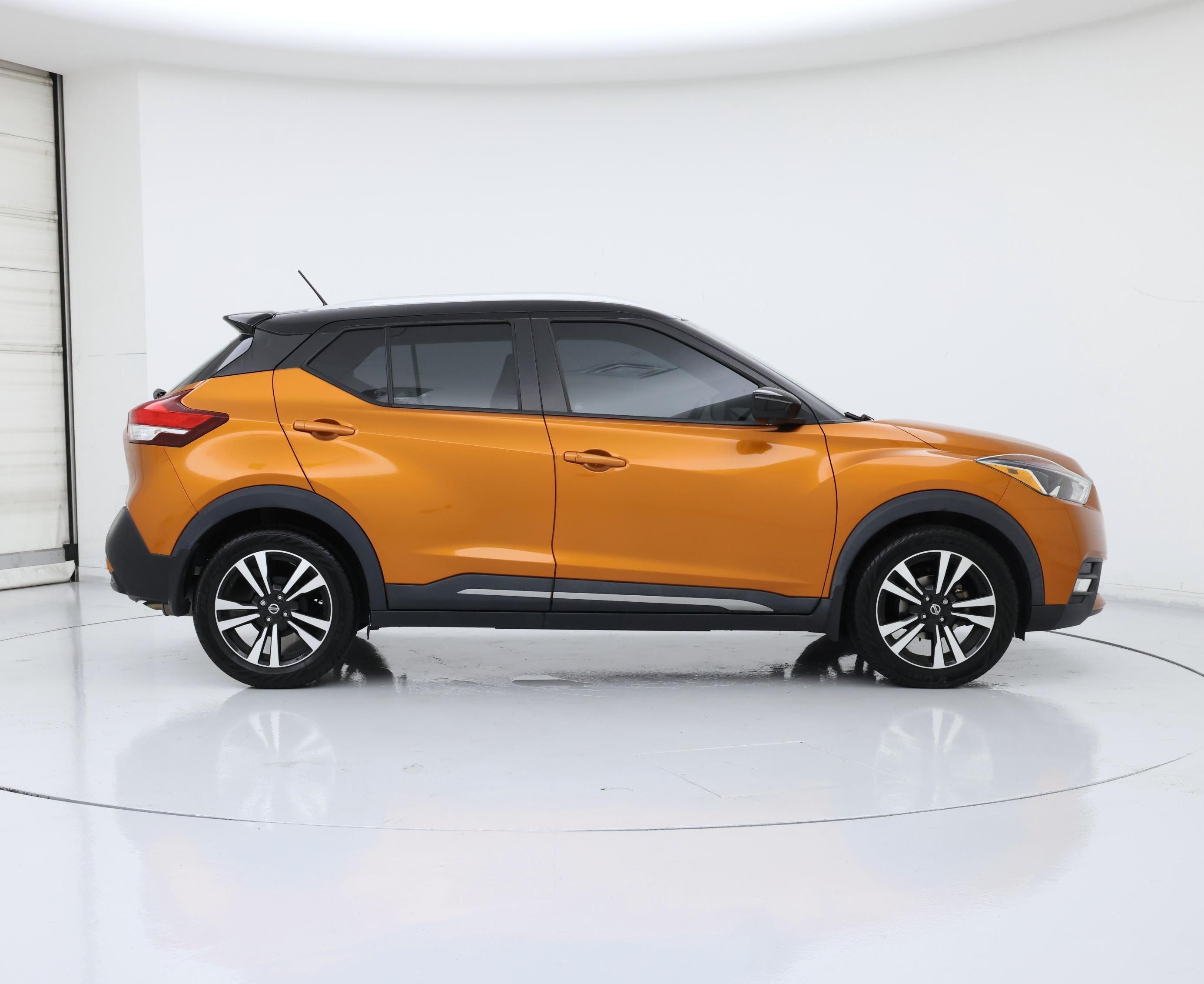 Thumbnail: 2019 Nissan Kicks - 7