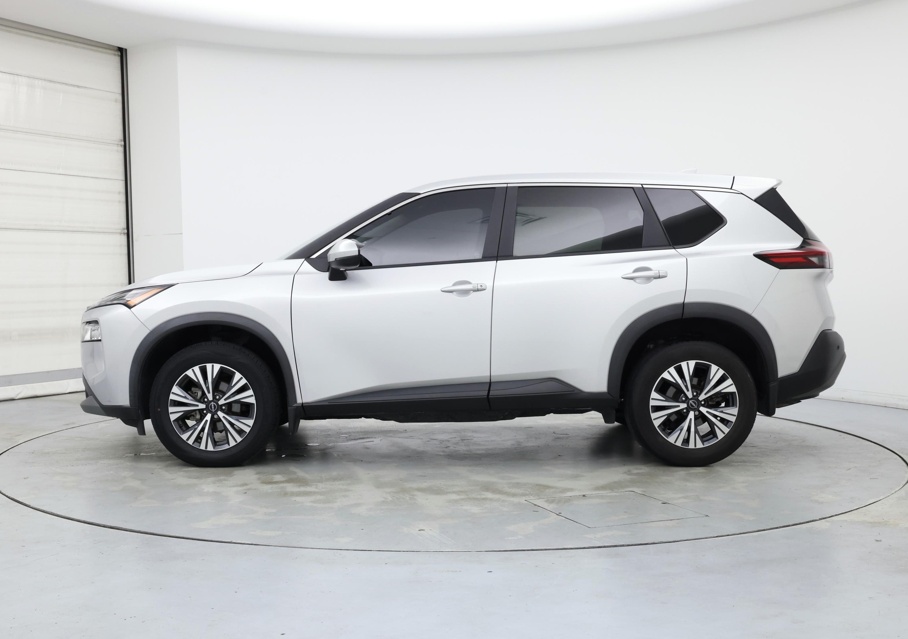 Thumbnail: 2023 Nissan Rogue - 3