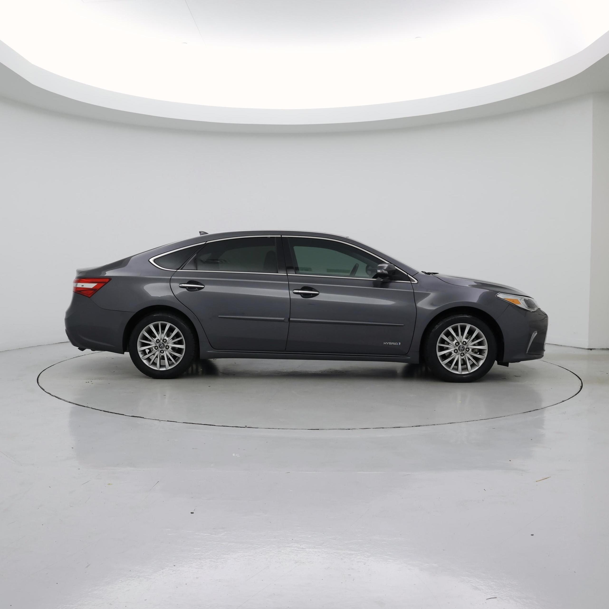 Thumbnail: 2018 Toyota Avalon - 7