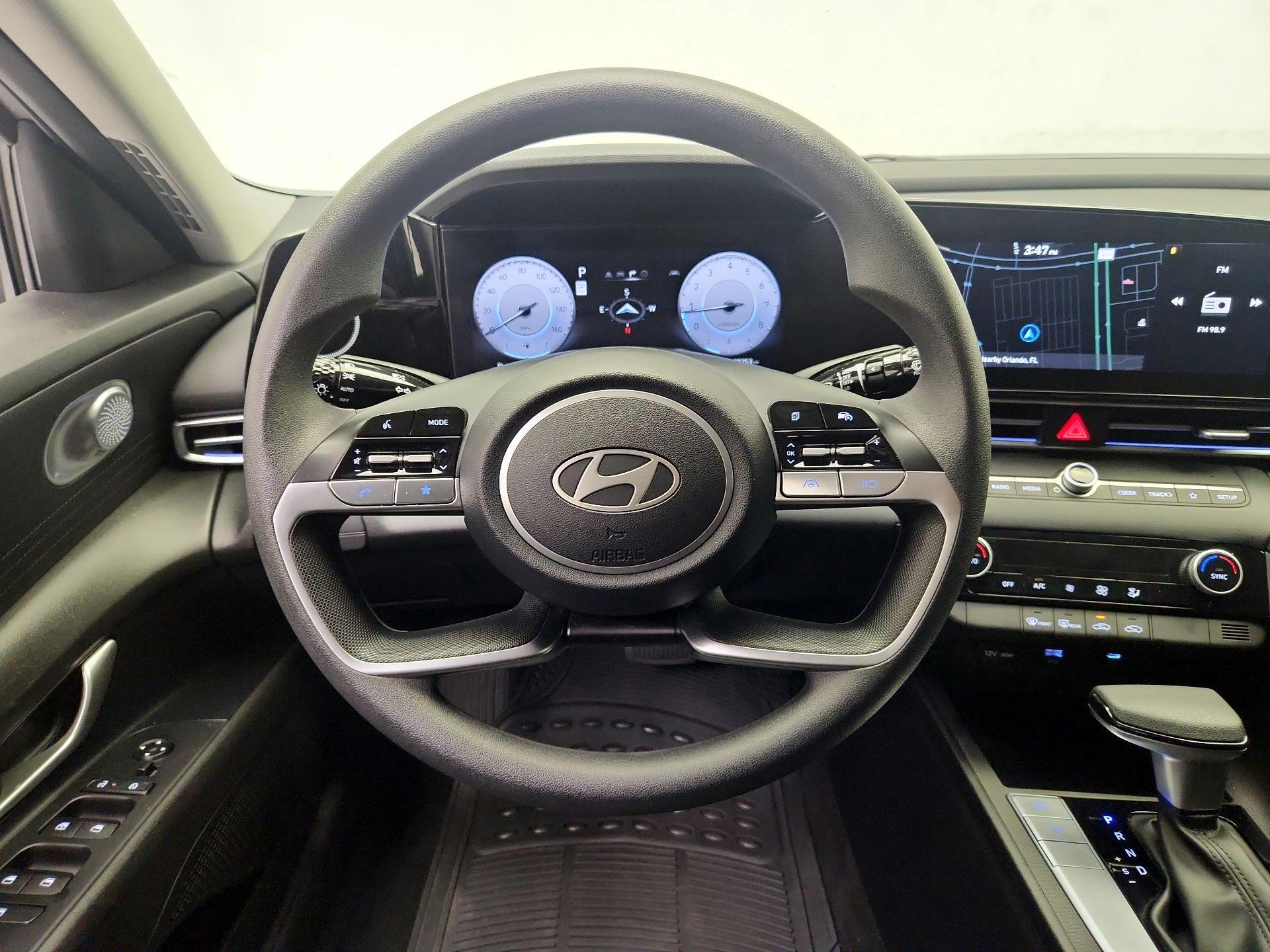 Thumbnail: 2024 Hyundai Elantra - 10