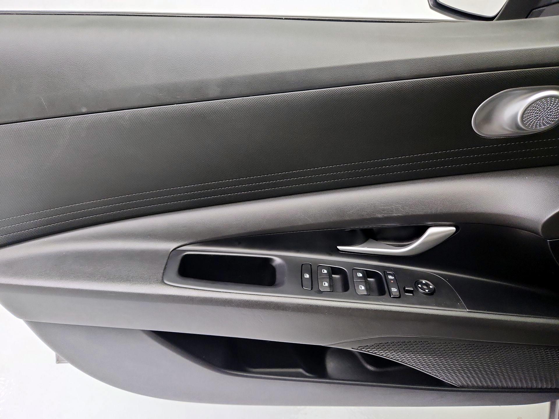 Thumbnail: 2024 Hyundai Elantra - 12