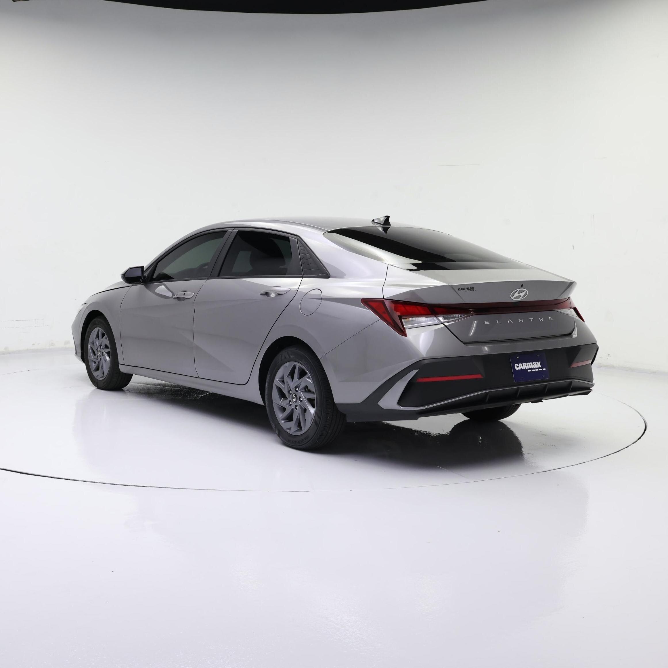 Thumbnail: 2024 Hyundai Elantra - 2
