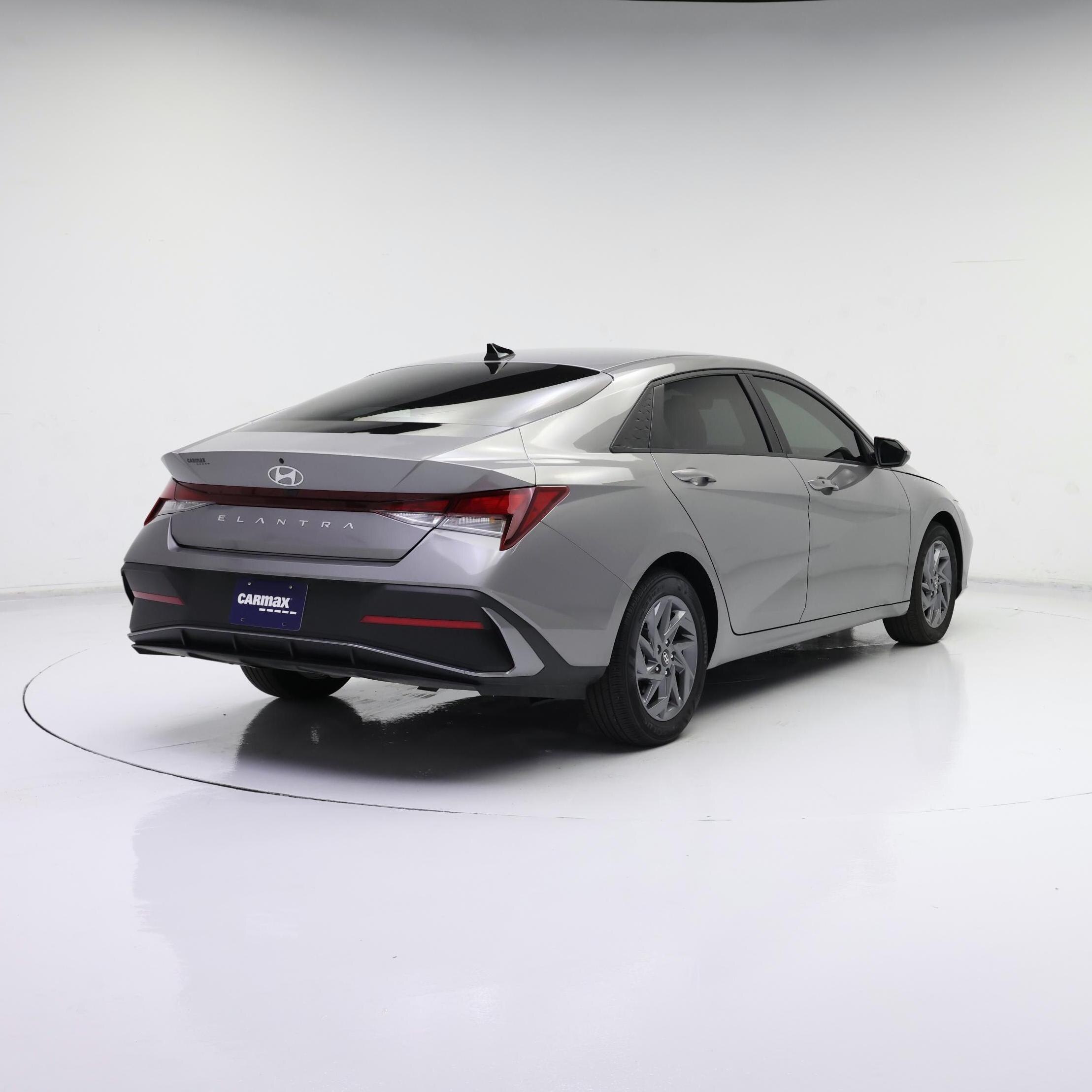 Thumbnail: 2024 Hyundai Elantra - 8