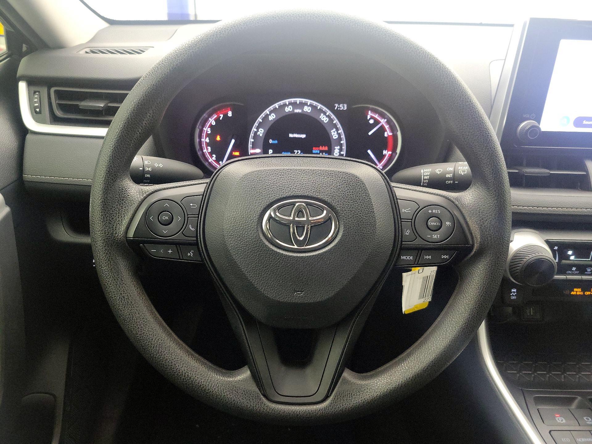 Thumbnail: 2024 Toyota RAV4 - 10