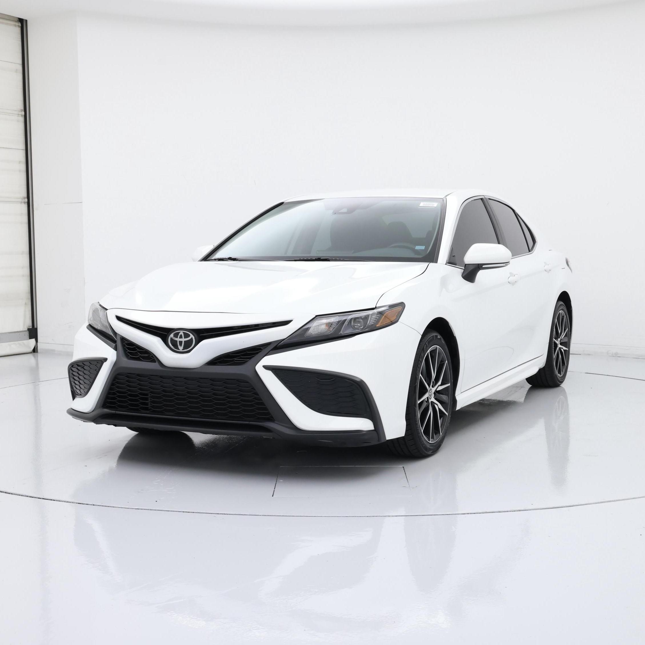 Thumbnail: 2024 Toyota Camry - 4
