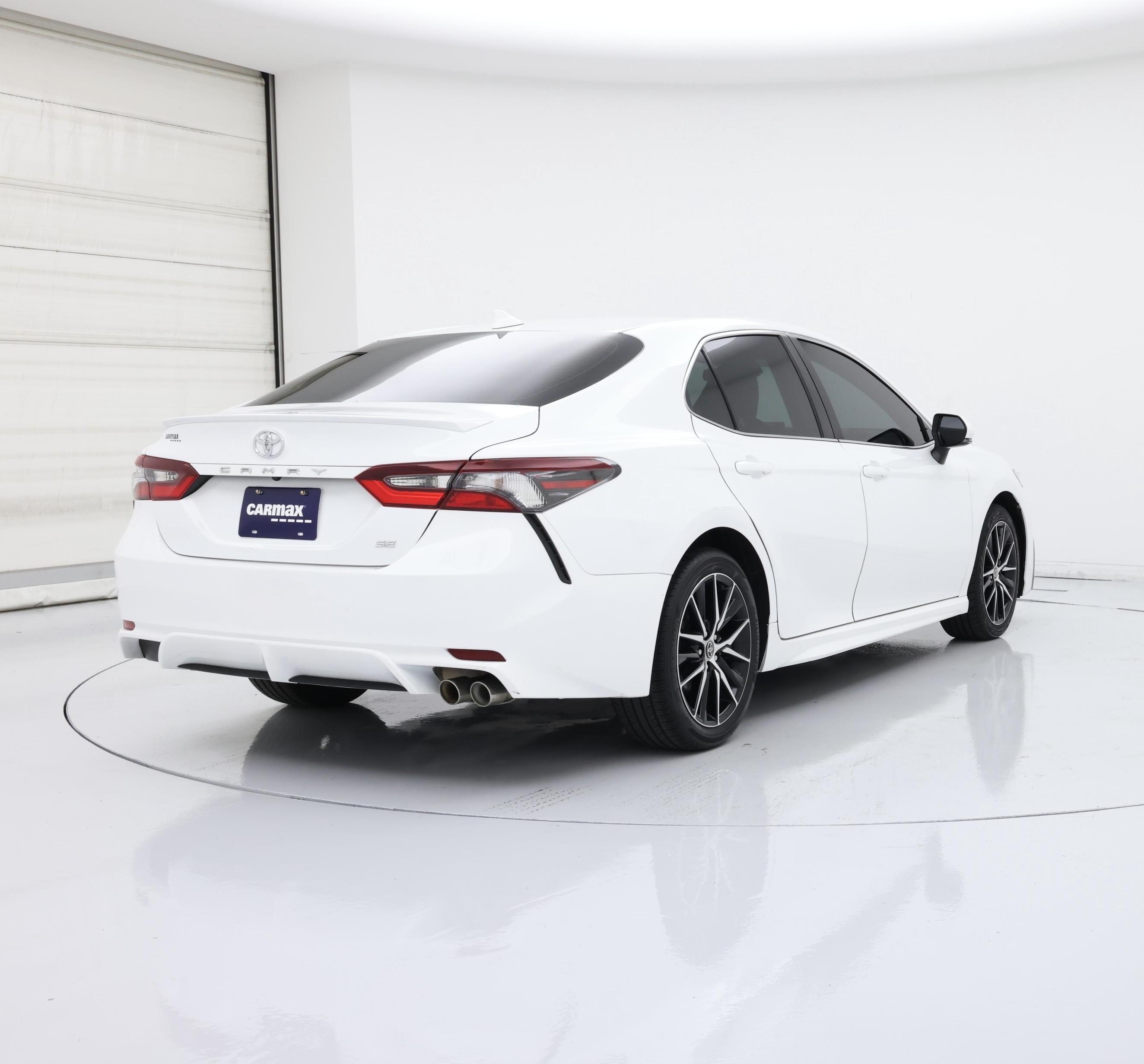 Thumbnail: 2024 Toyota Camry - 8