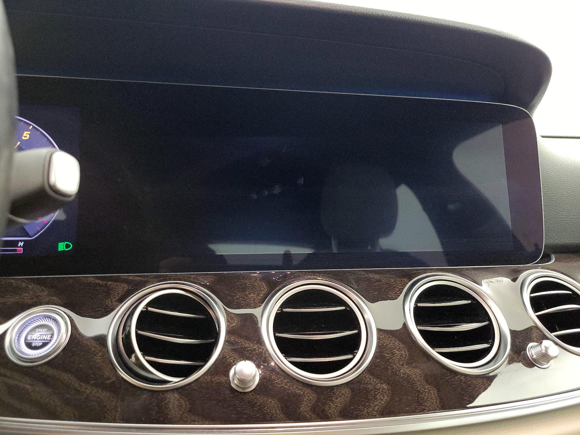 Thumbnail: 2019 Mercedes-Benz E-Class - 15