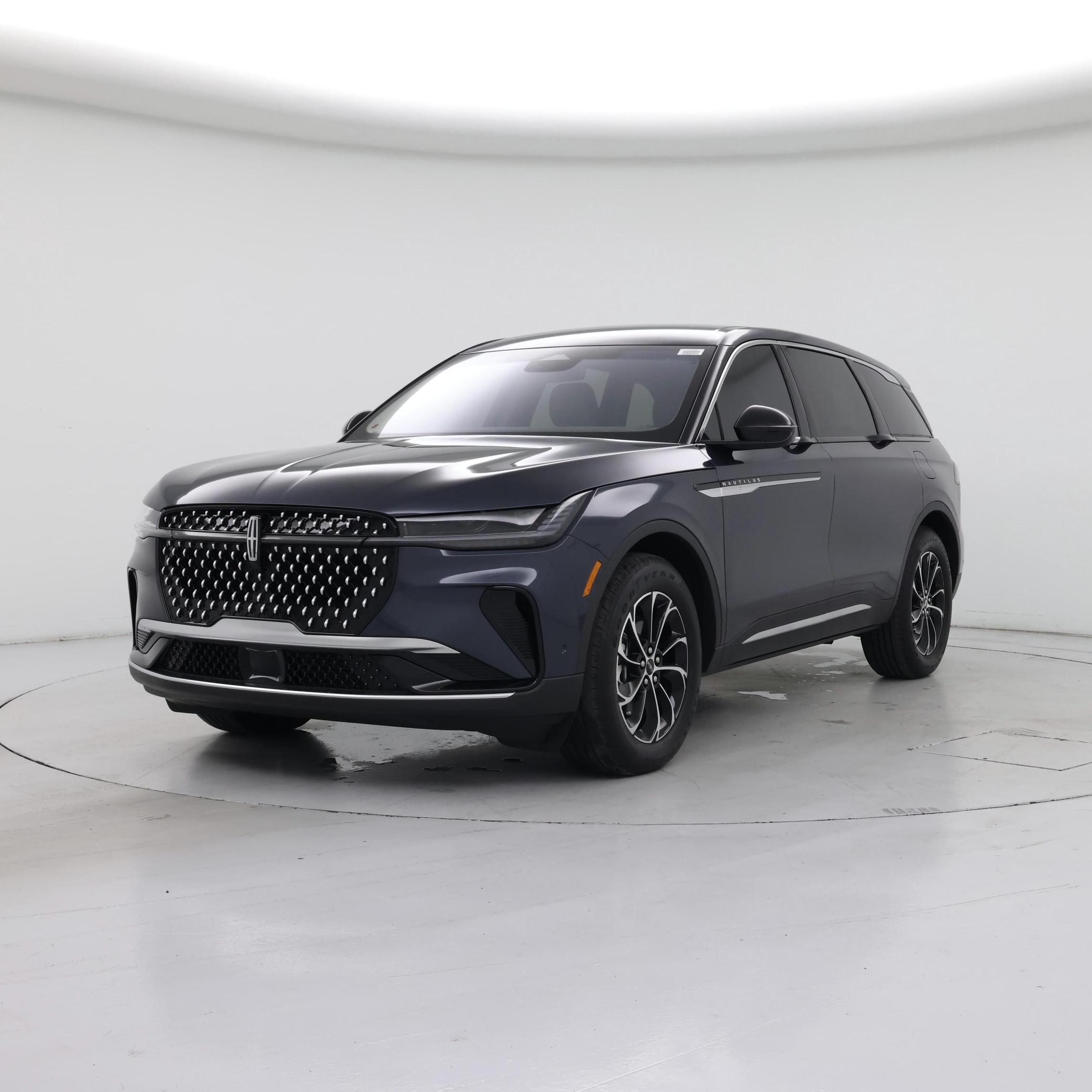 Thumbnail: 2024 Lincoln Nautilus - 4