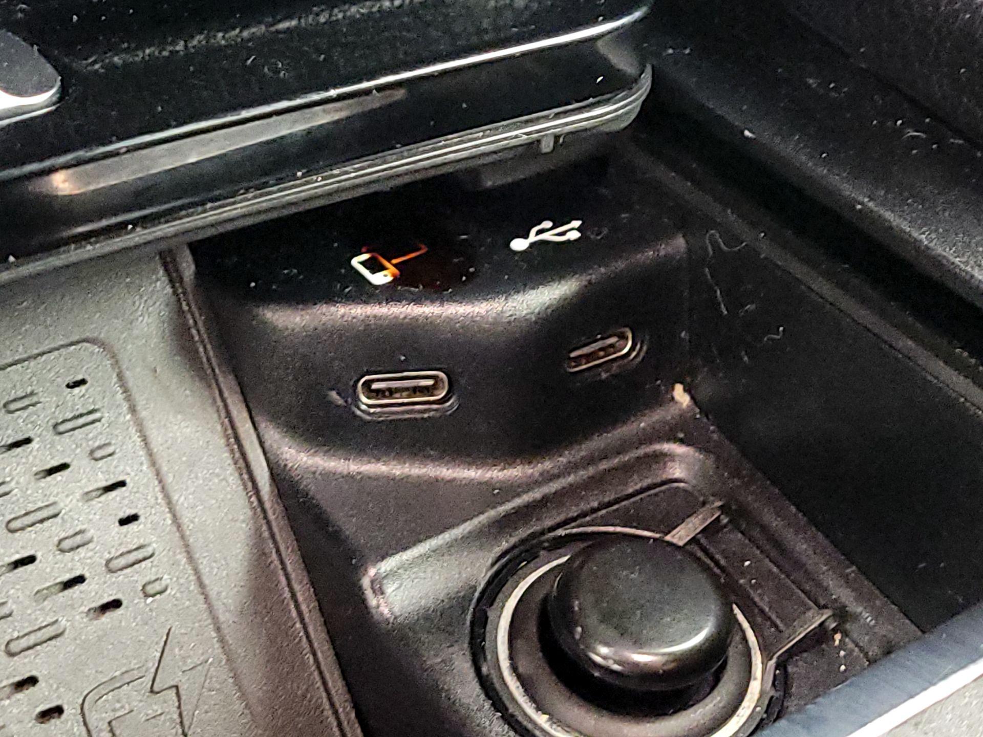 Thumbnail: 2020 Mercedes-Benz GLE - 18