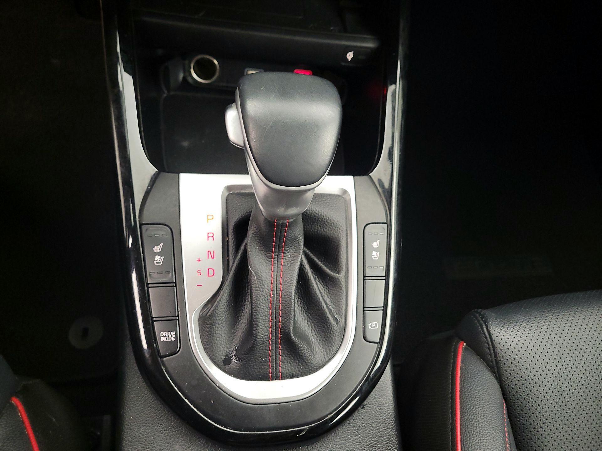 Thumbnail: 2023 Kia Forte - 15