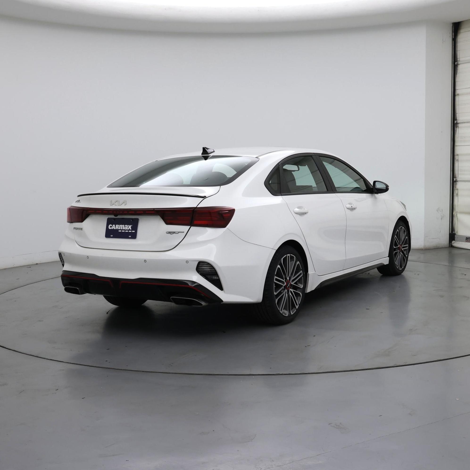 Thumbnail: 2023 Kia Forte - 8