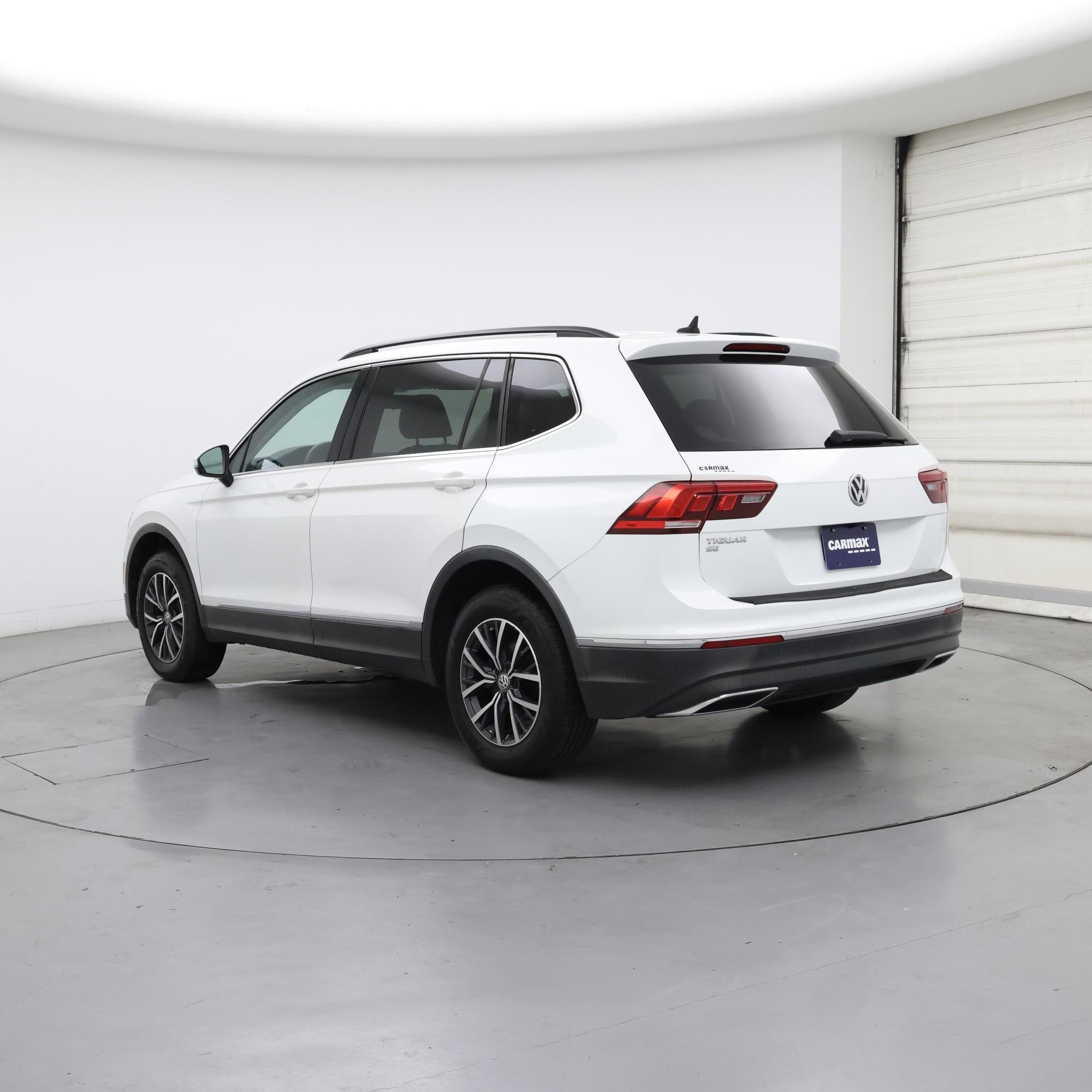 Thumbnail: 2020 Volkswagen Tiguan - 2
