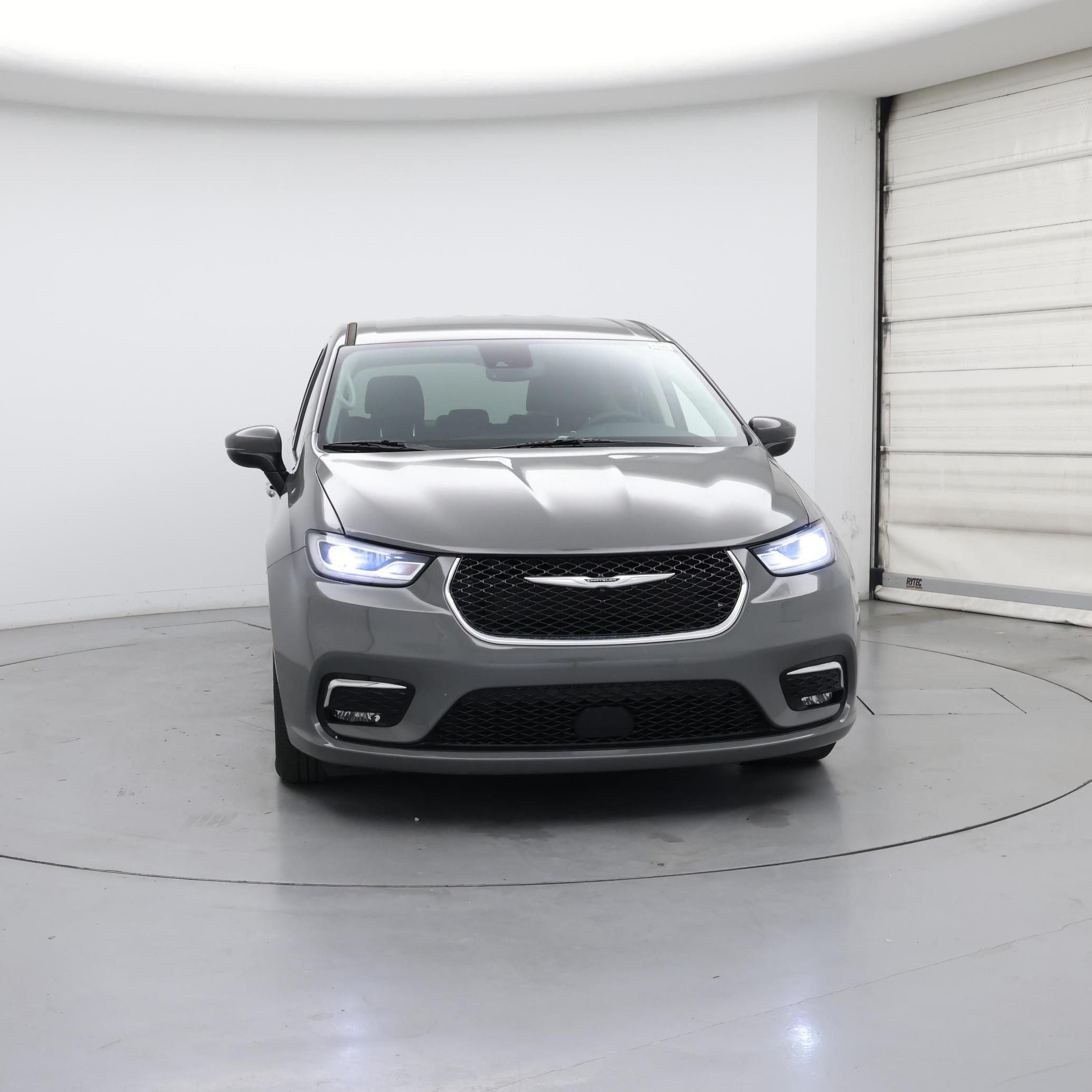 Thumbnail: 2023 Chrysler Pacifica - 5