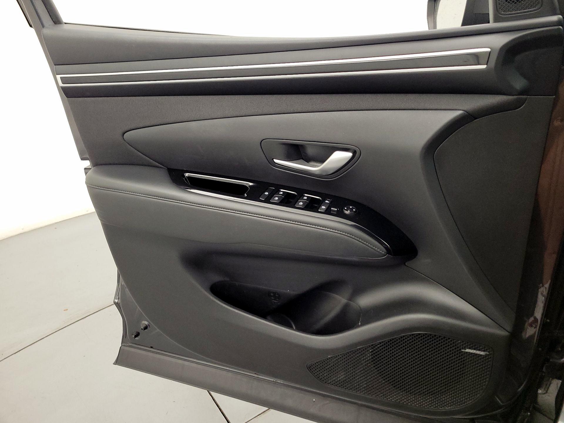 Thumbnail: 2022 Hyundai Tucson - 12