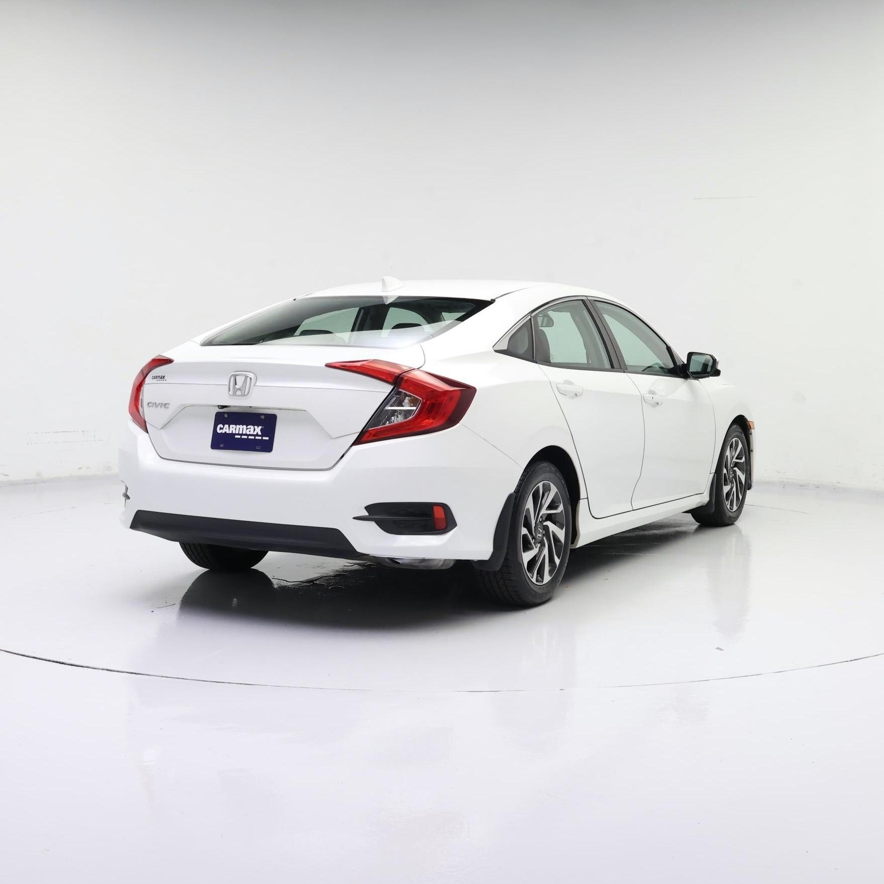 Thumbnail: 2017 Honda Civic - 8