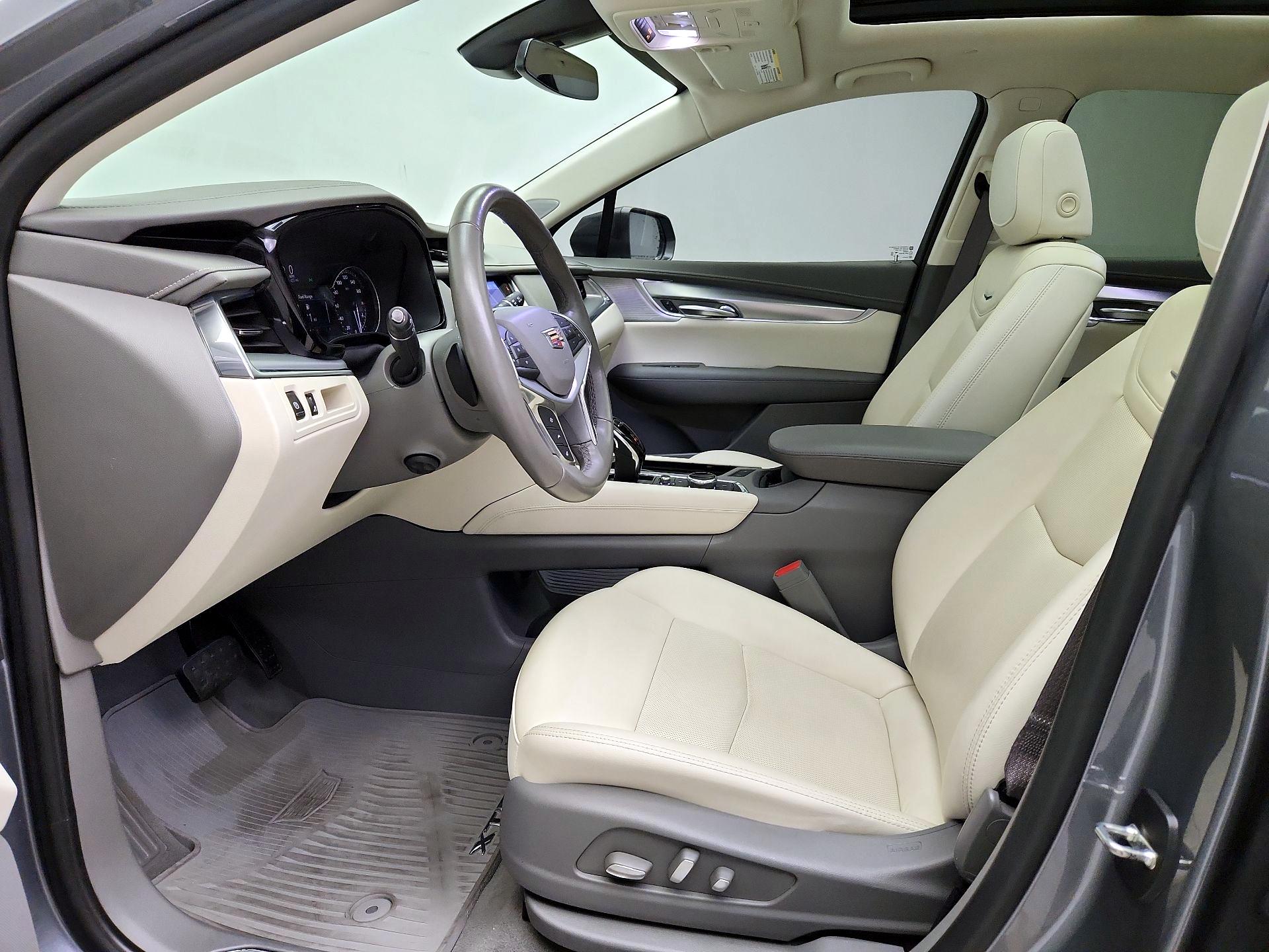Thumbnail: 2020 Cadillac XT5 - 11