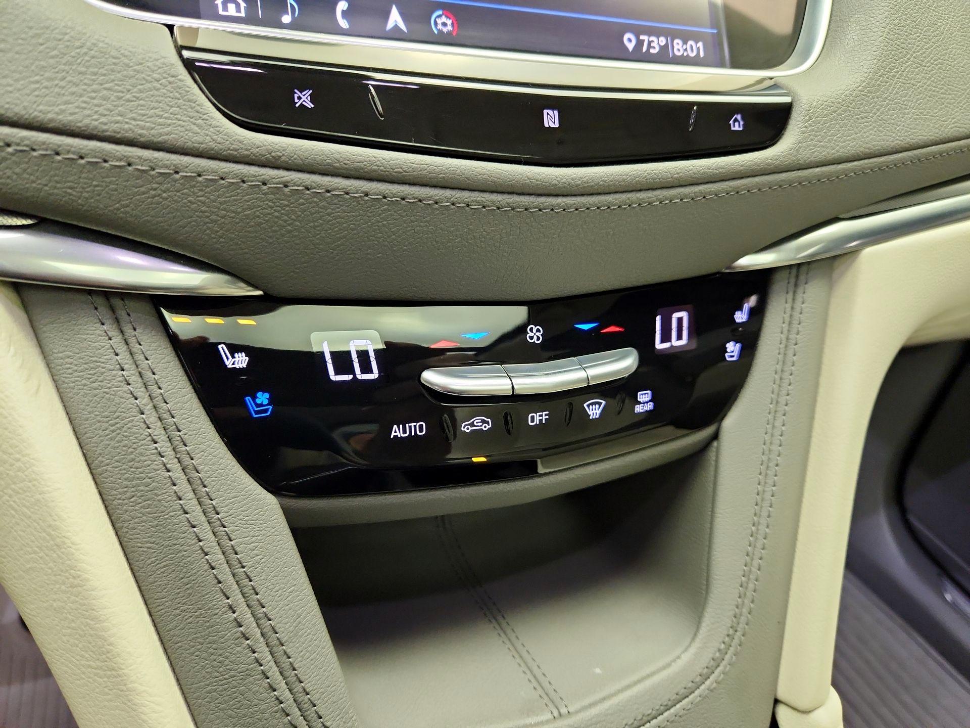 Thumbnail: 2020 Cadillac XT5 - 17