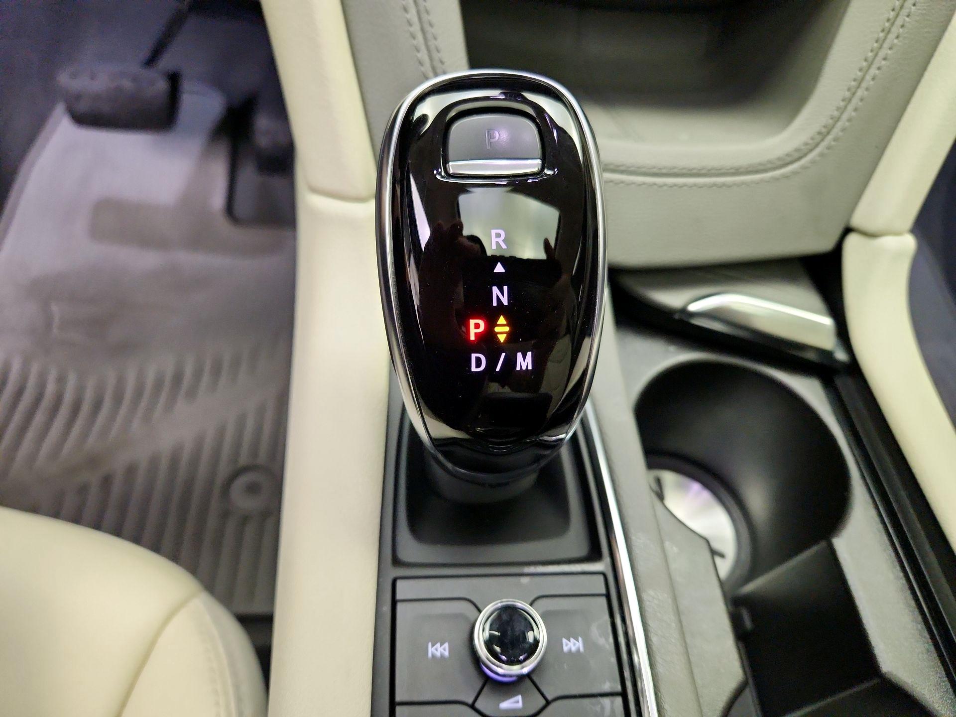 Thumbnail: 2020 Cadillac XT5 - 18