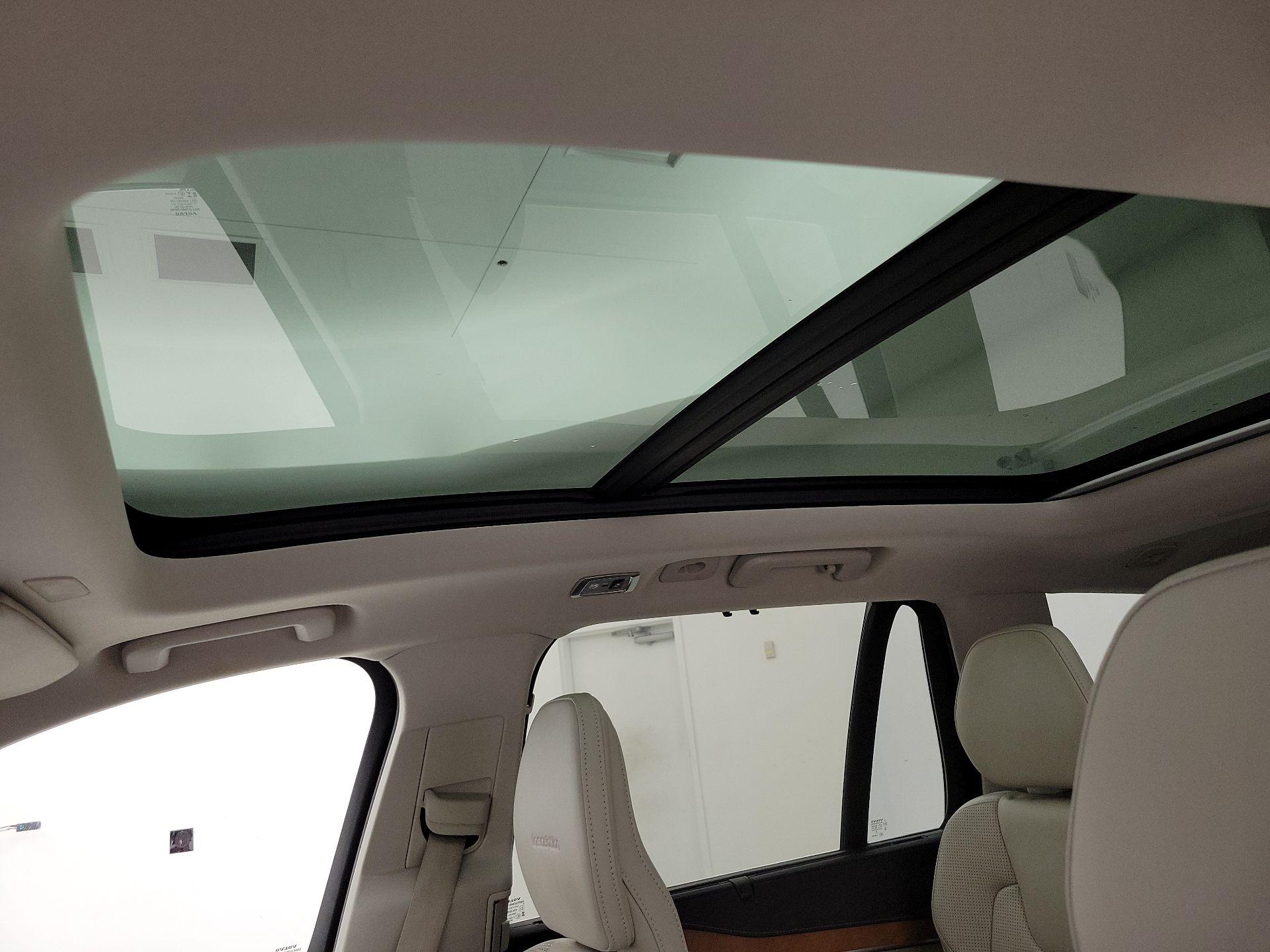 Thumbnail: 2019 Volvo XC90 - 20