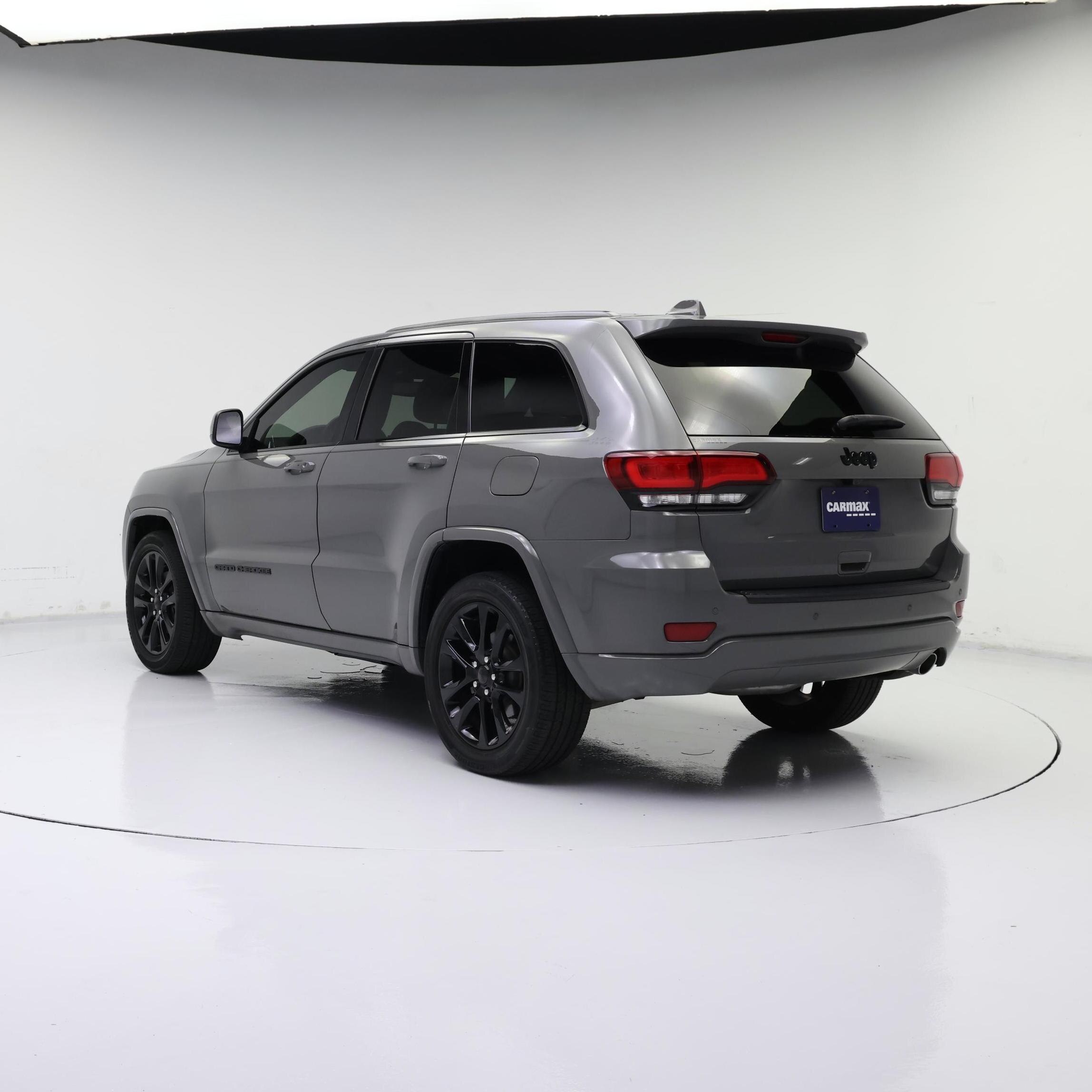 Thumbnail: 2019 Jeep Grand Cherokee - 2