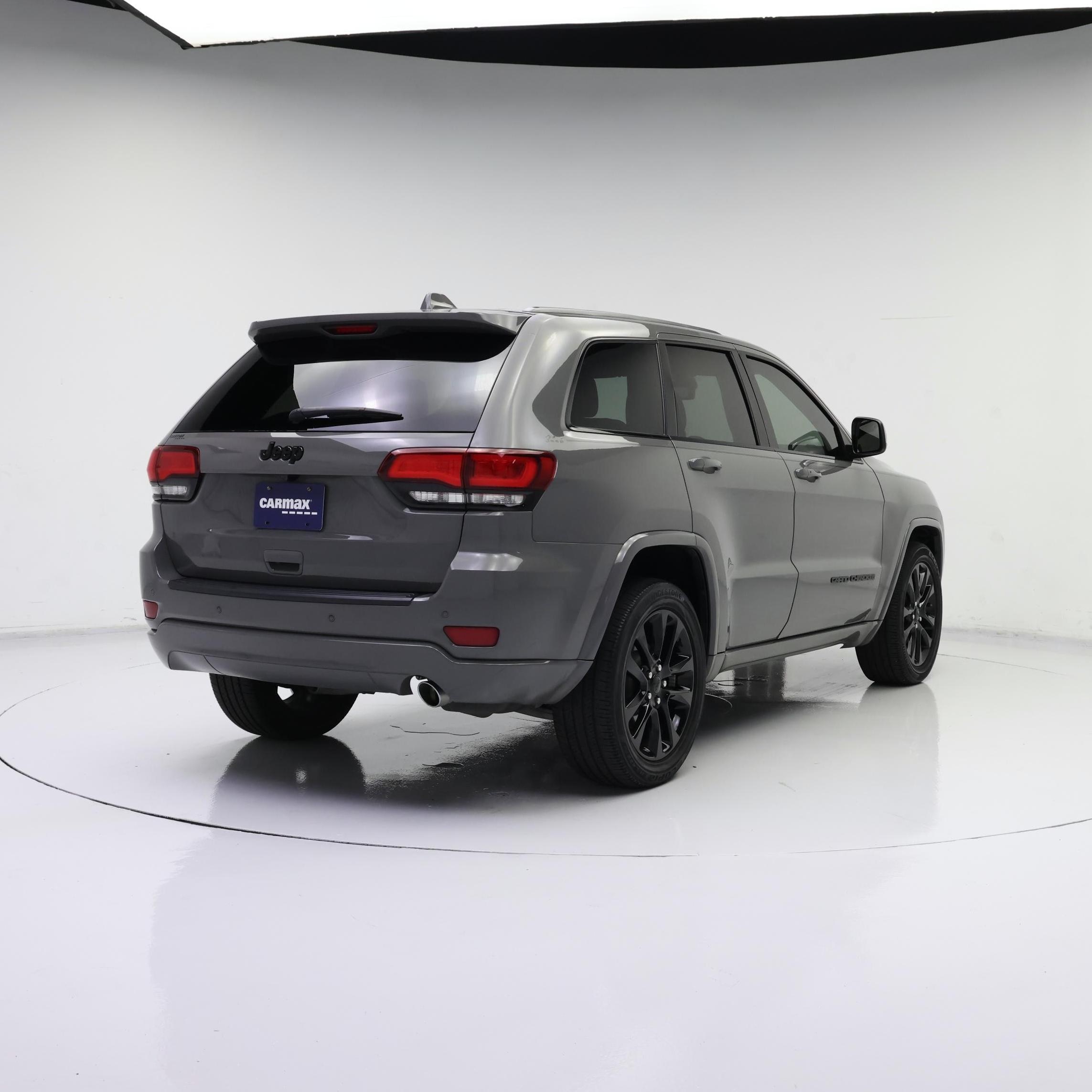 Thumbnail: 2019 Jeep Grand Cherokee - 8