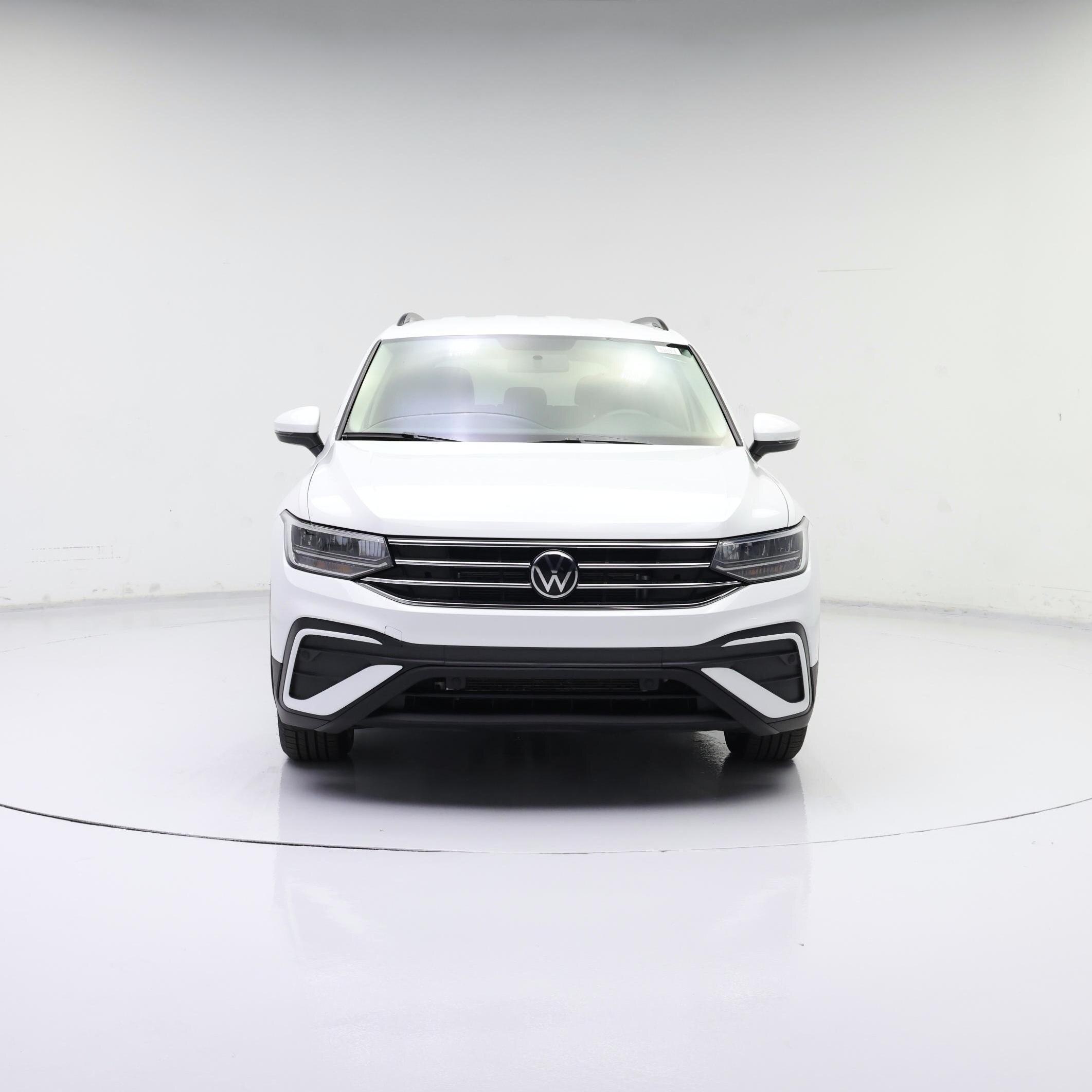 Thumbnail: 2022 Volkswagen Tiguan - 5