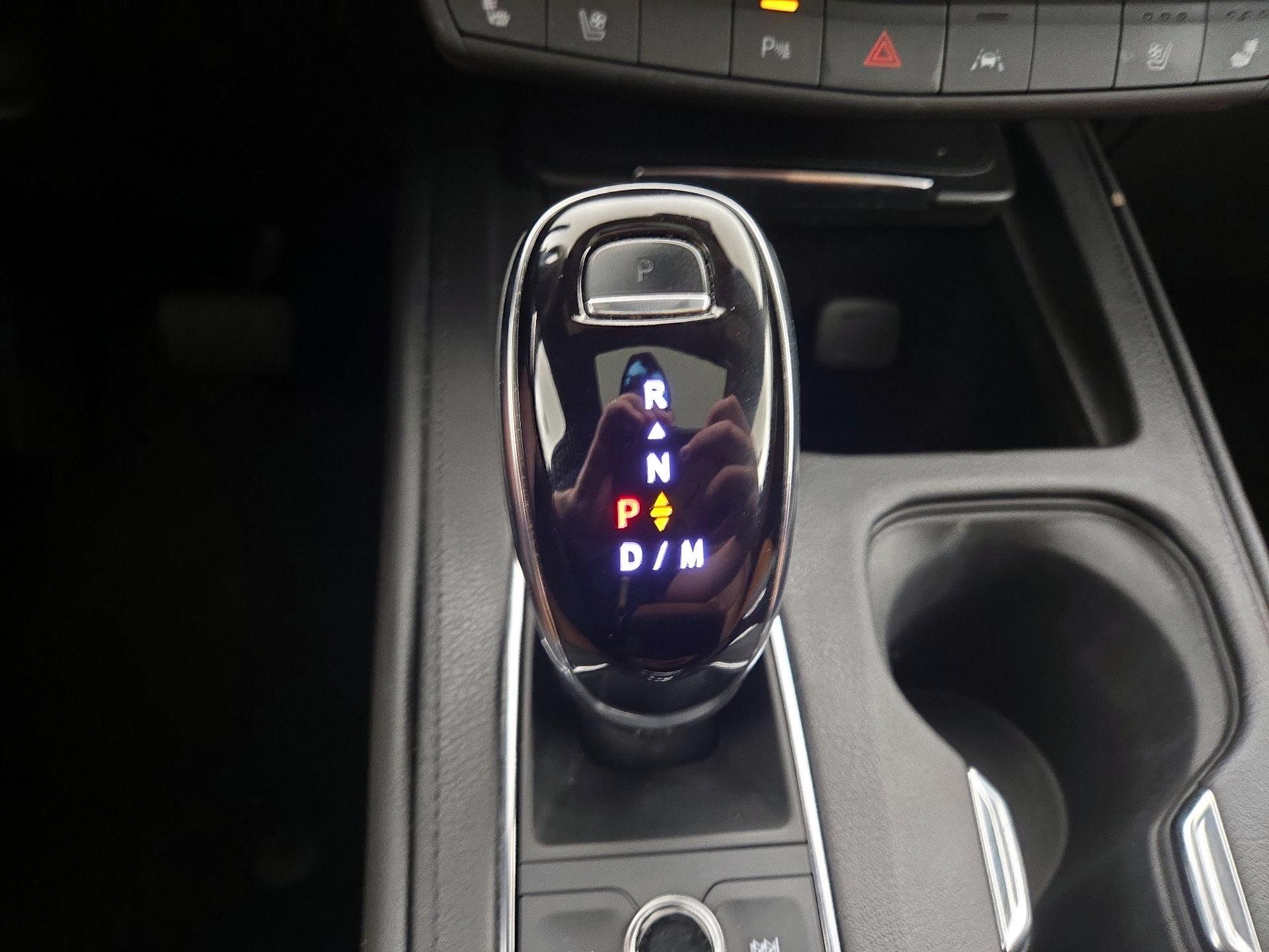 Thumbnail: 2023 Cadillac XT4 - 17